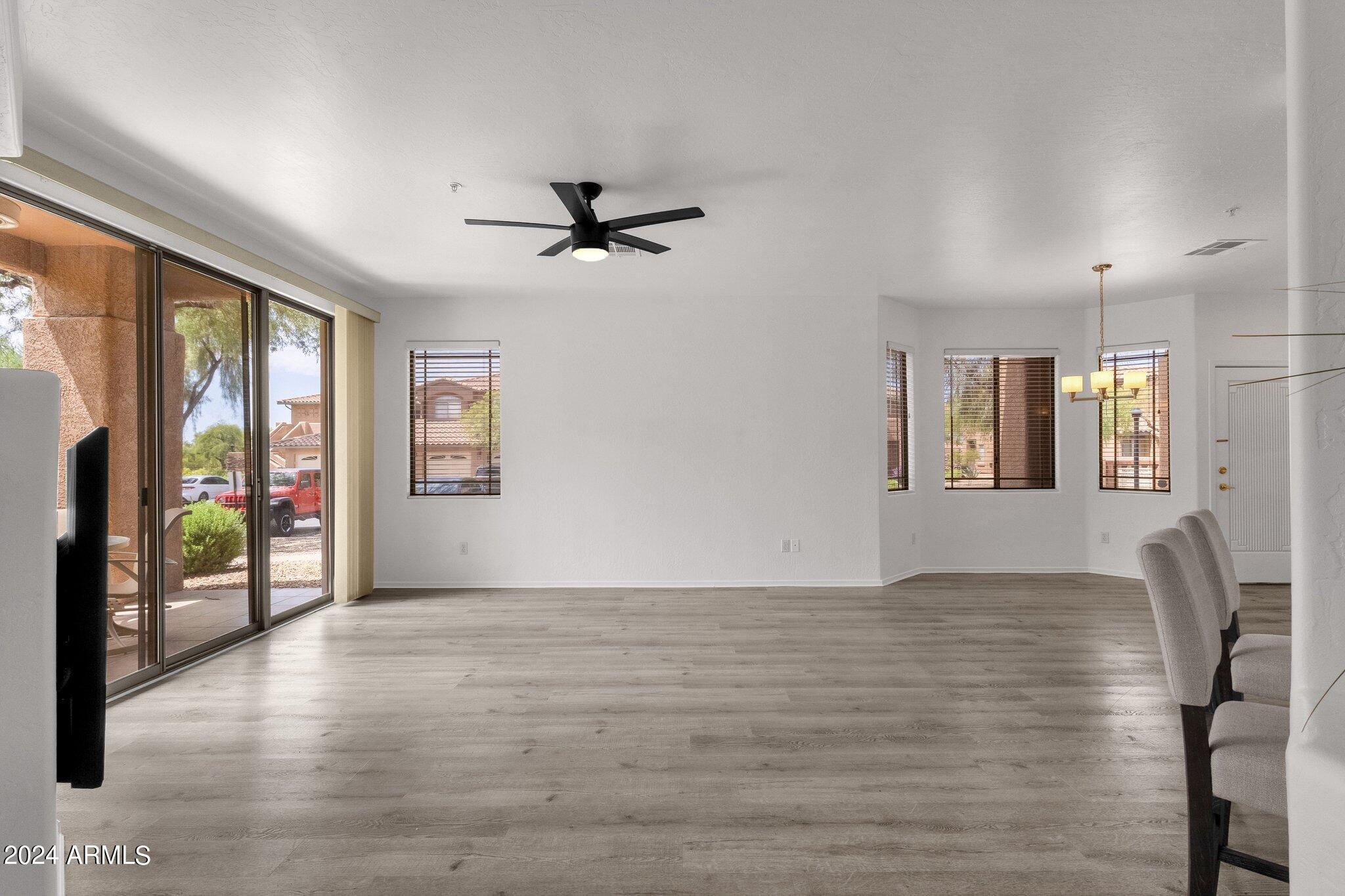 11500 E COCHISE Drive # 1033
