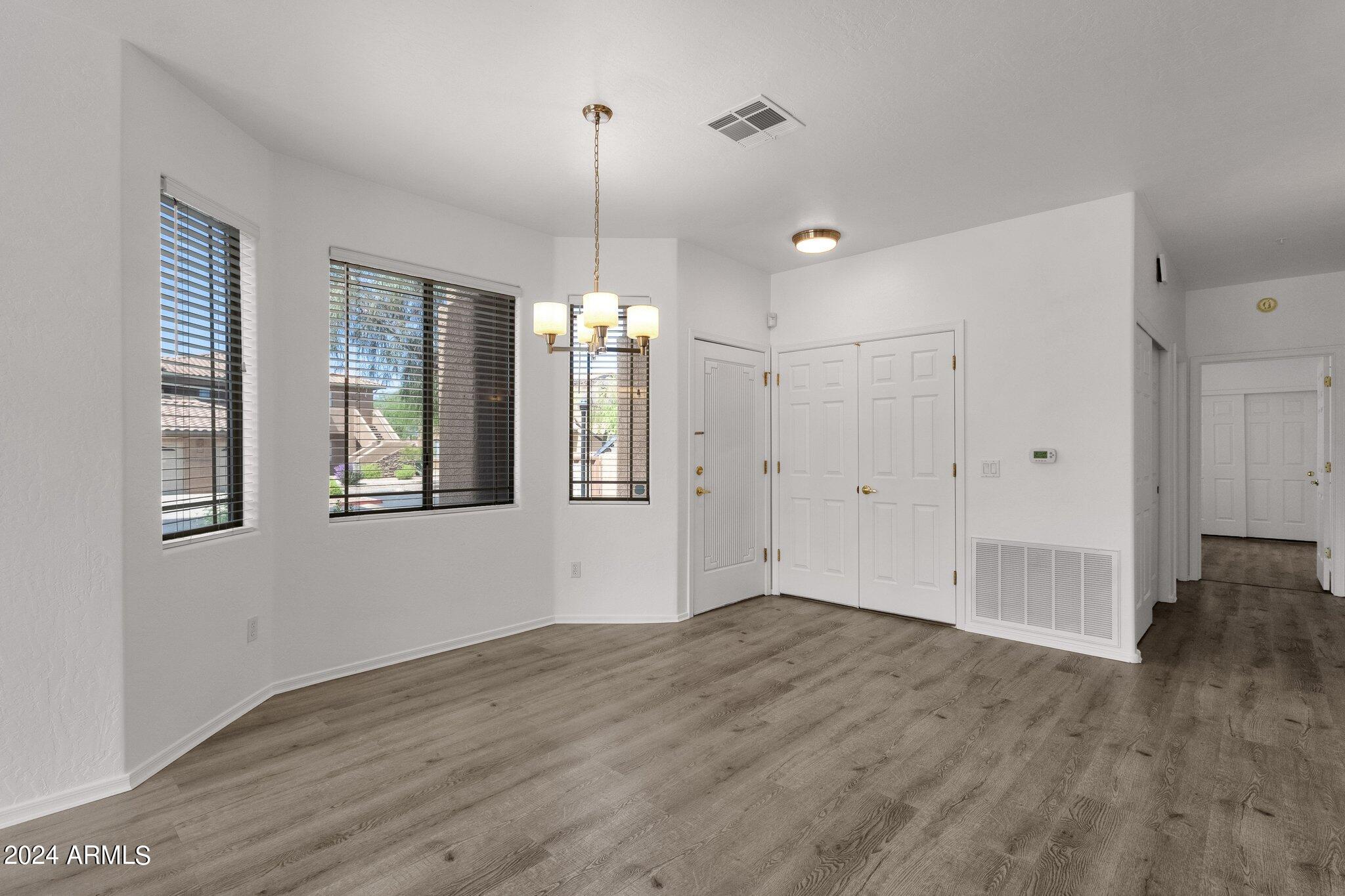 11500 E COCHISE Drive # 1033