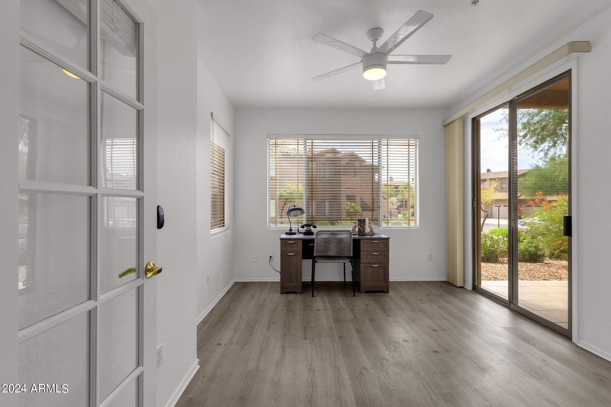 11500 E COCHISE Drive # 1033