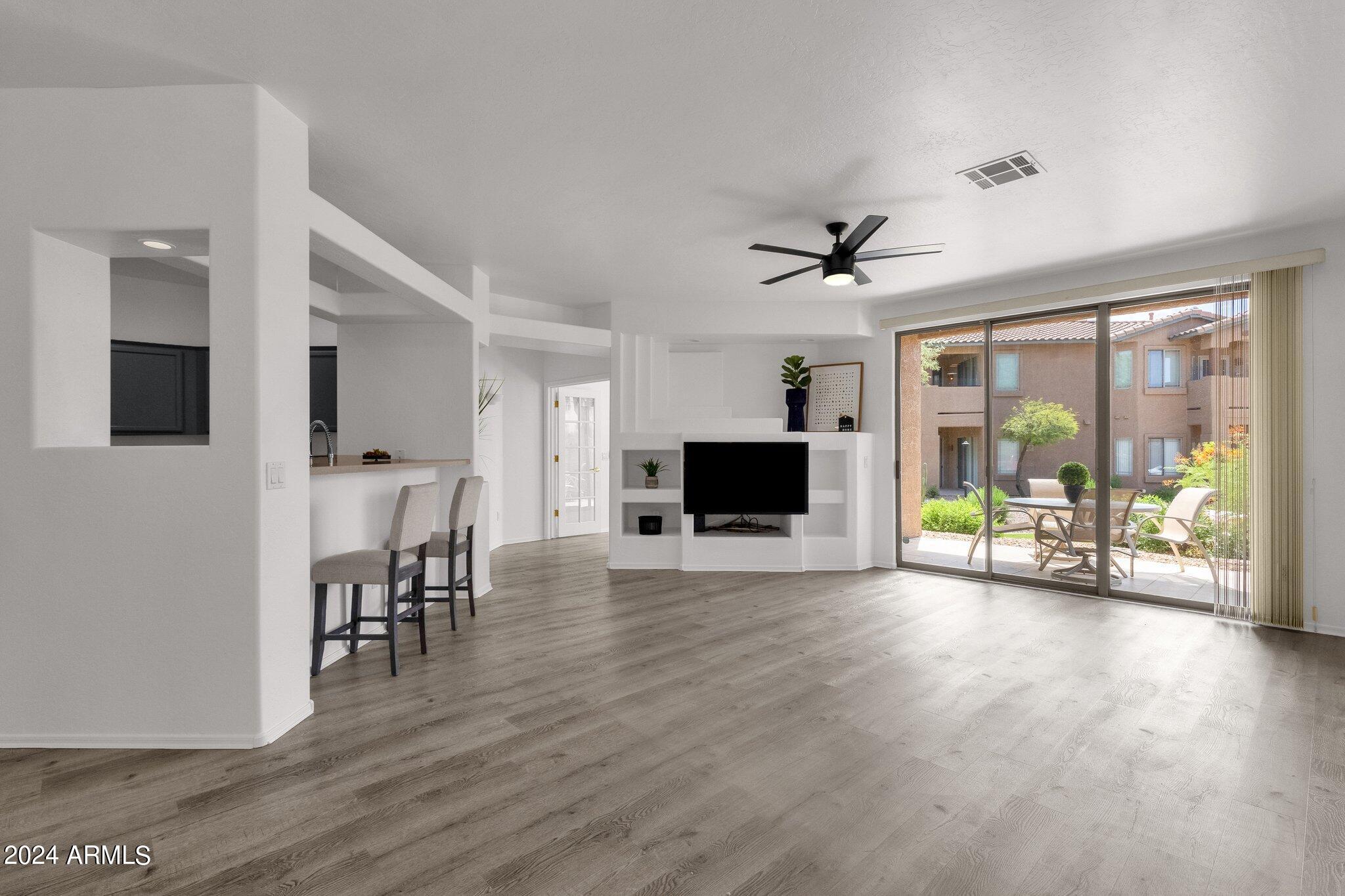 11500 E COCHISE Drive # 1033