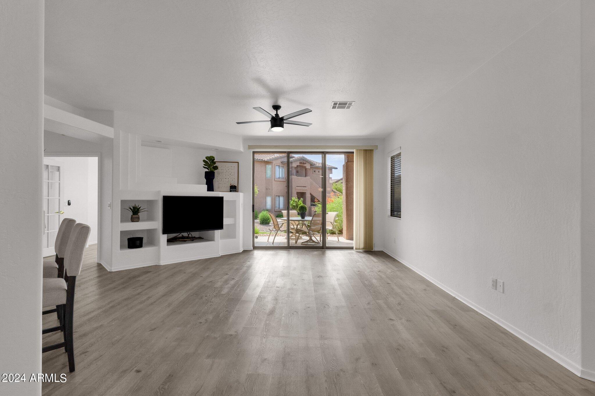 11500 E COCHISE Drive # 1033