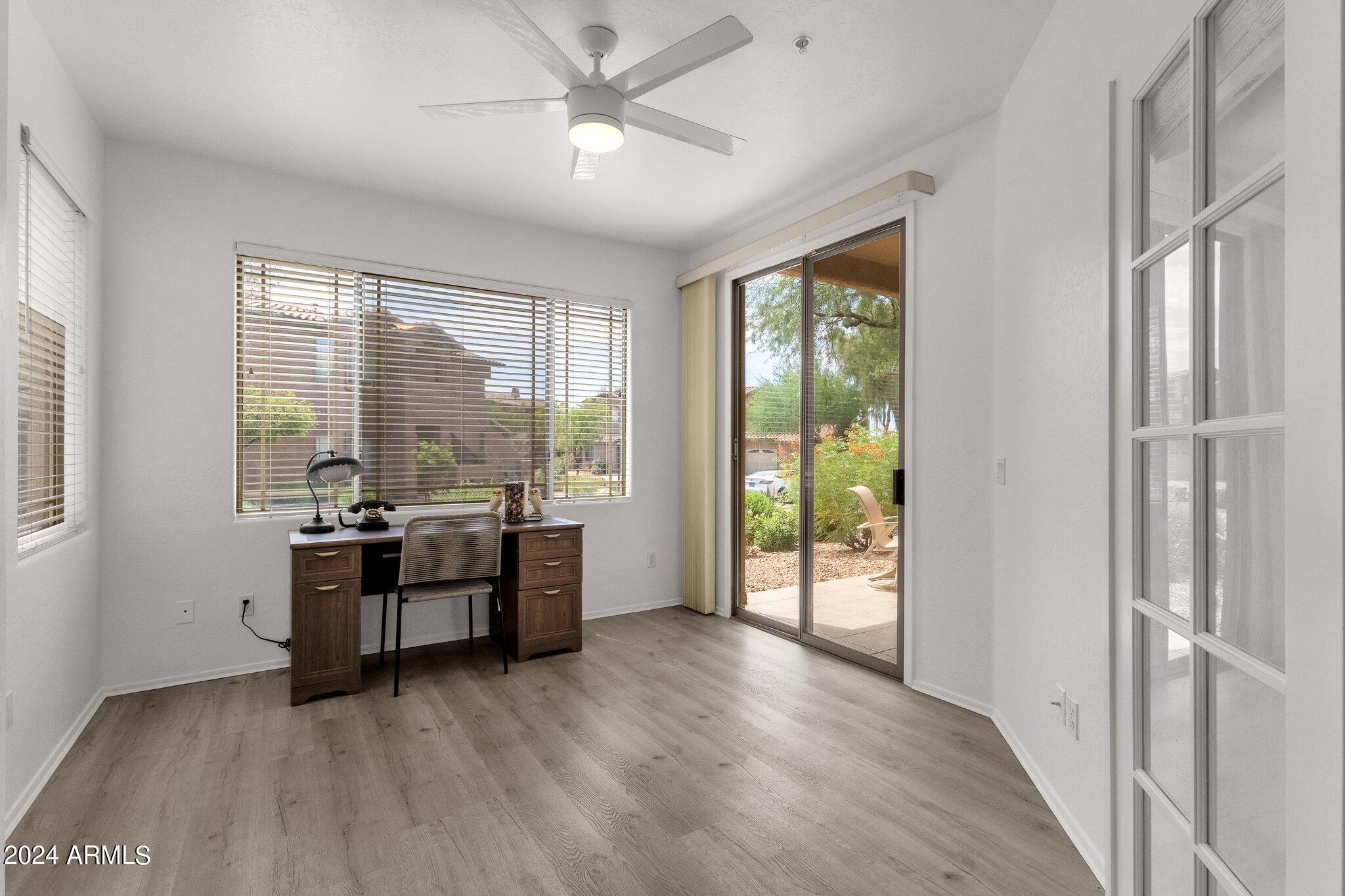 11500 E COCHISE Drive # 1033