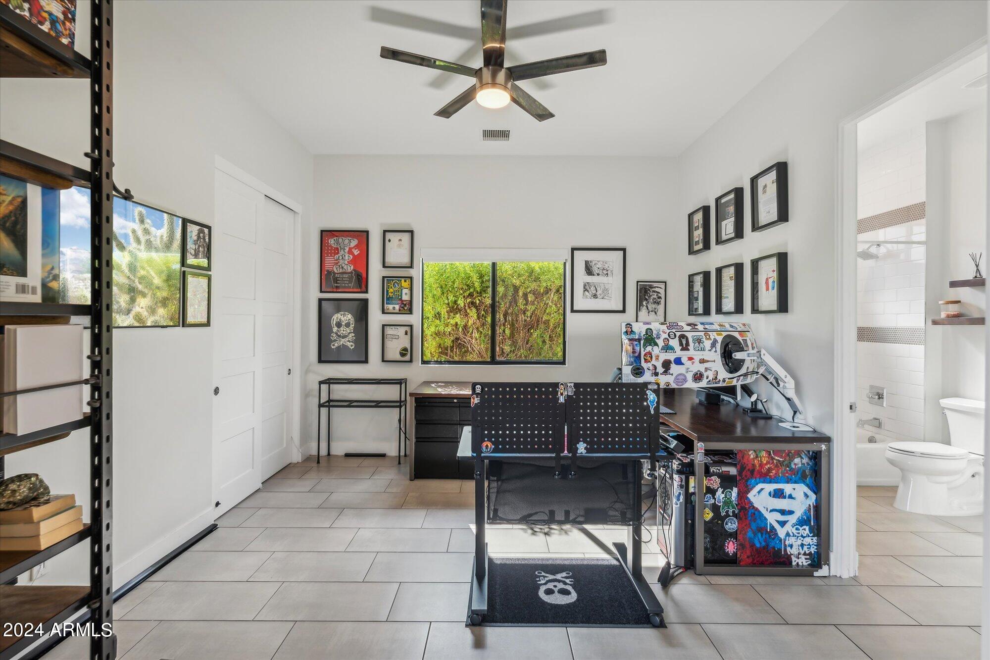 1441 E CLARENDON Avenue