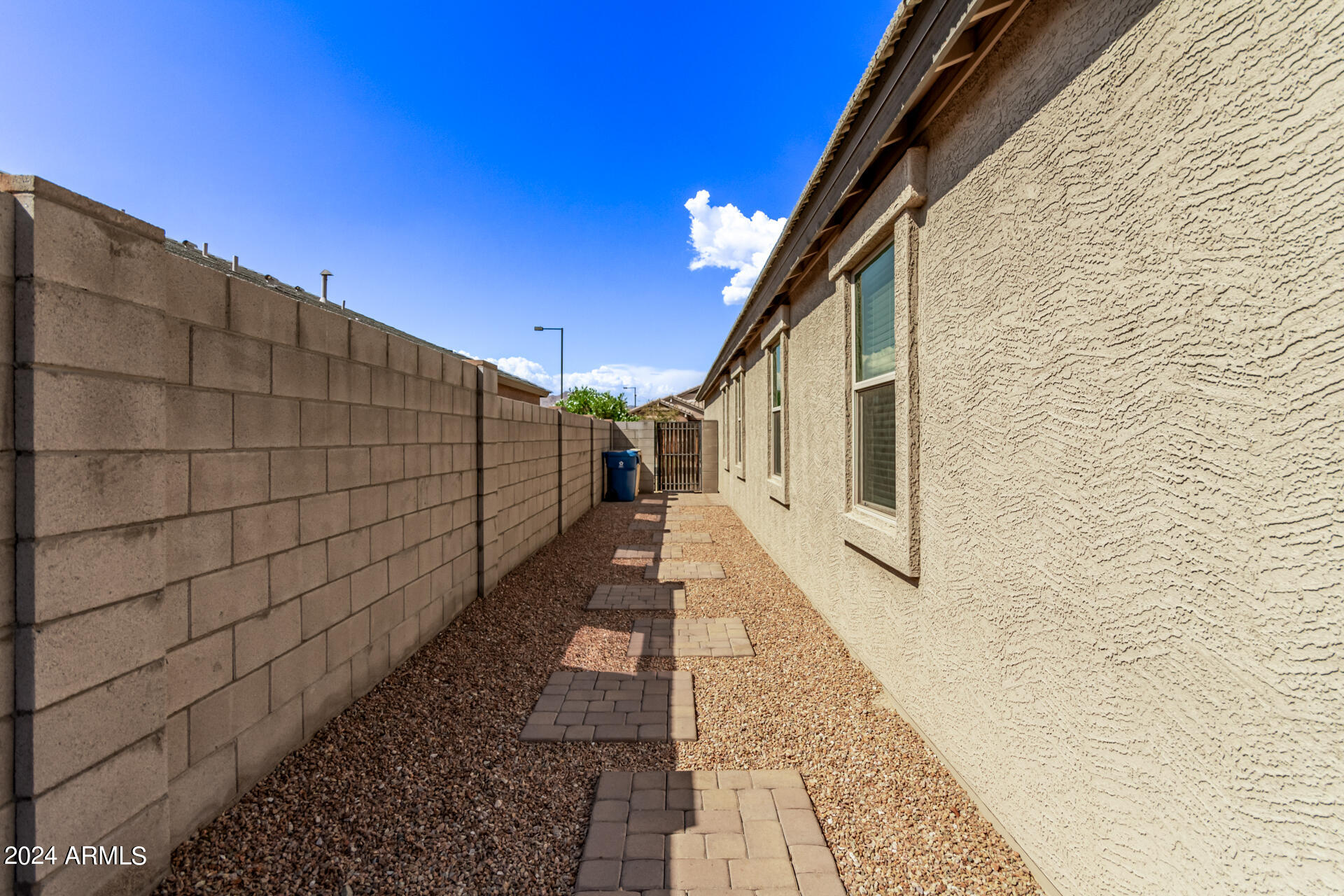 23845 W MOHAVE Street