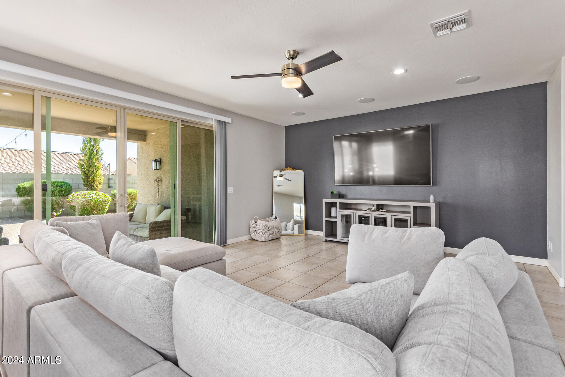 23845 W MOHAVE Street