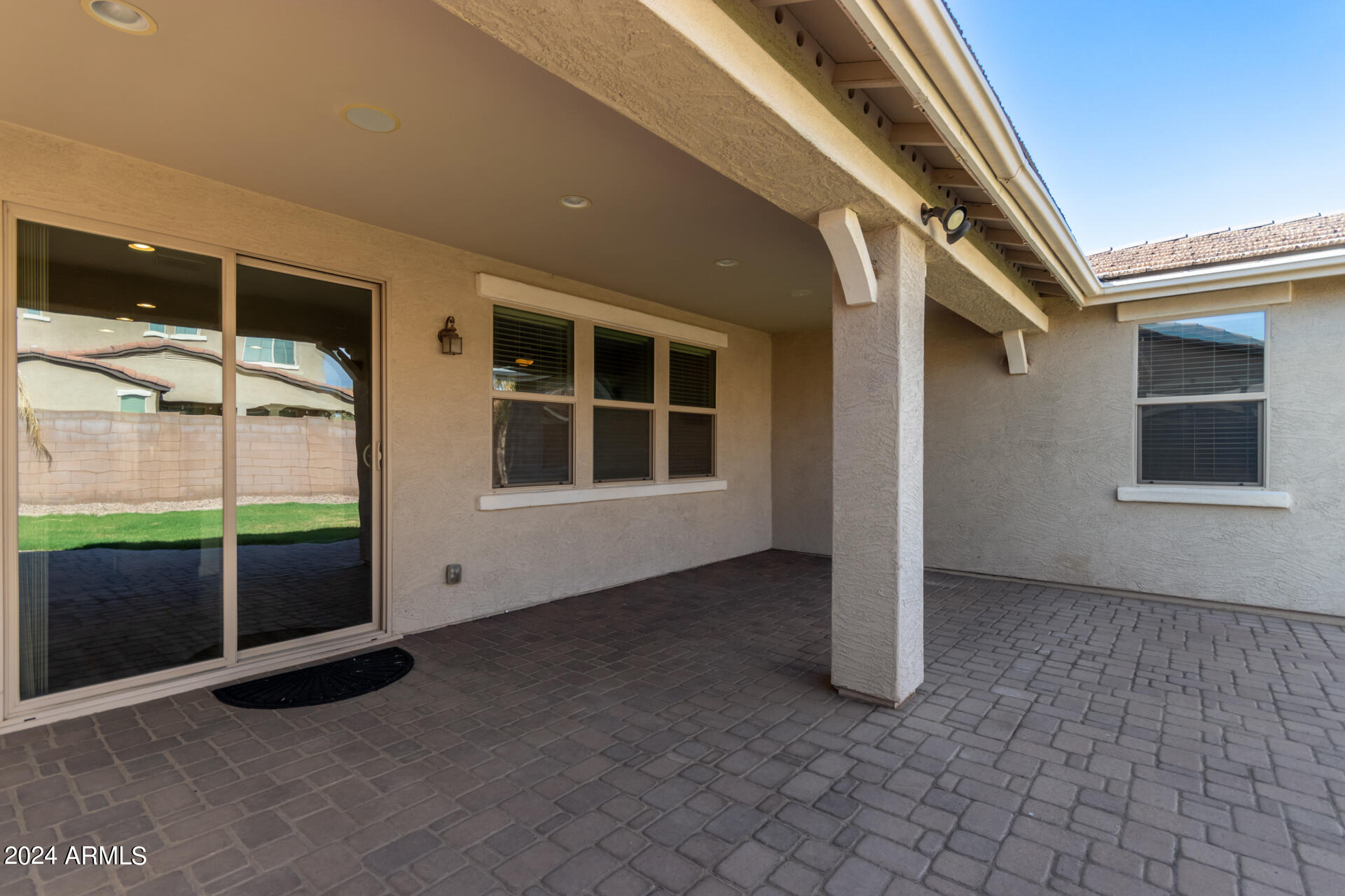 2325 S MINNEOLA Lane