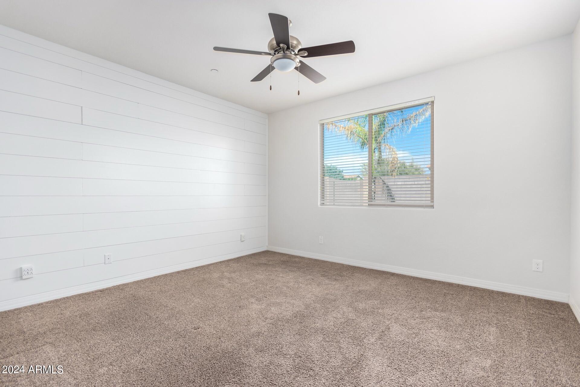 2325 S MINNEOLA Lane