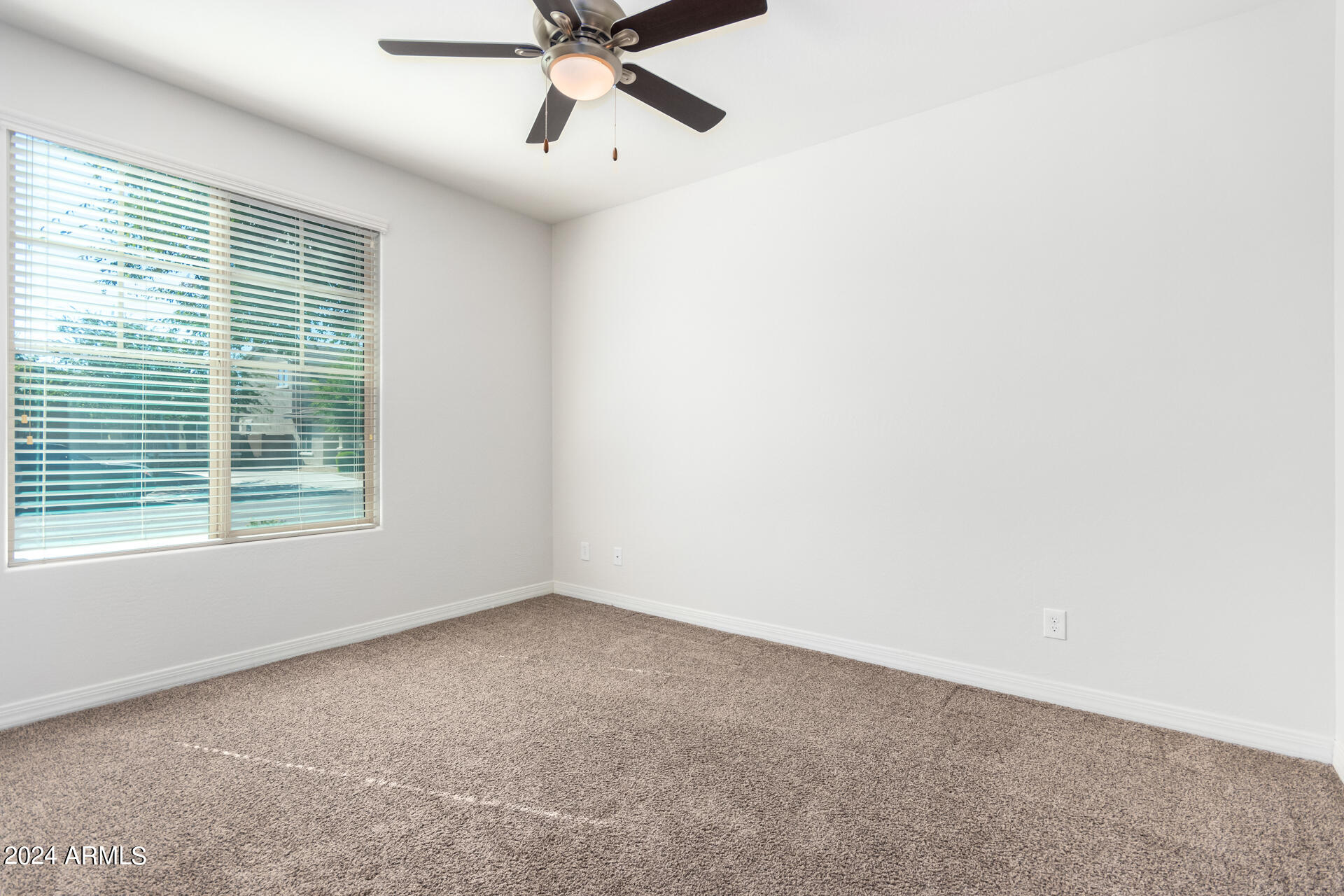 2325 S MINNEOLA Lane