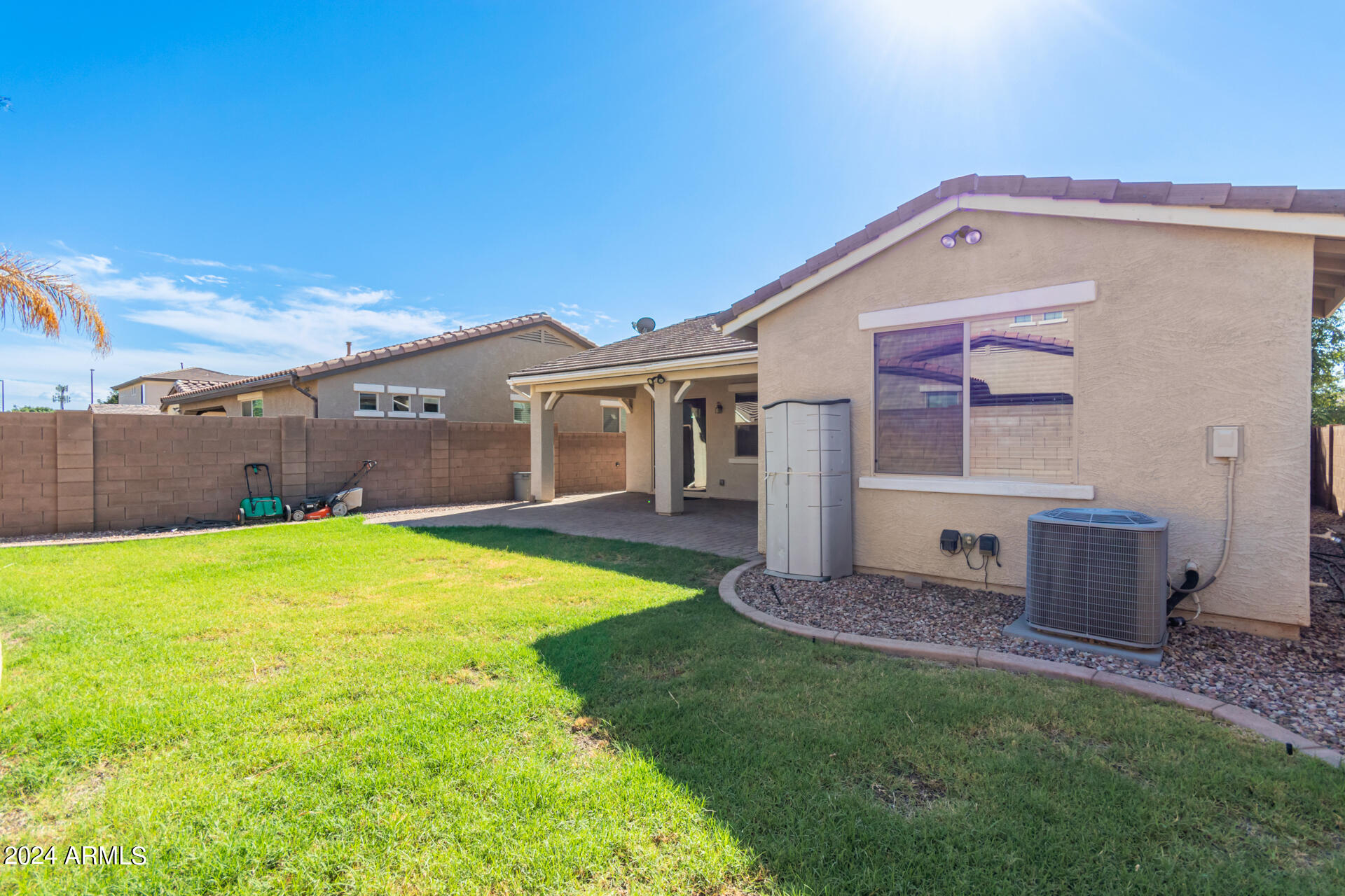 2325 S MINNEOLA Lane