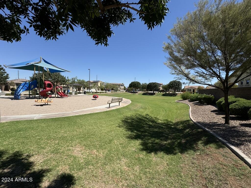 2325 S MINNEOLA Lane
