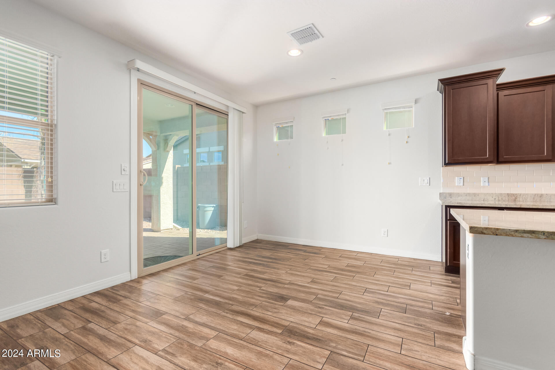 2325 S MINNEOLA Lane