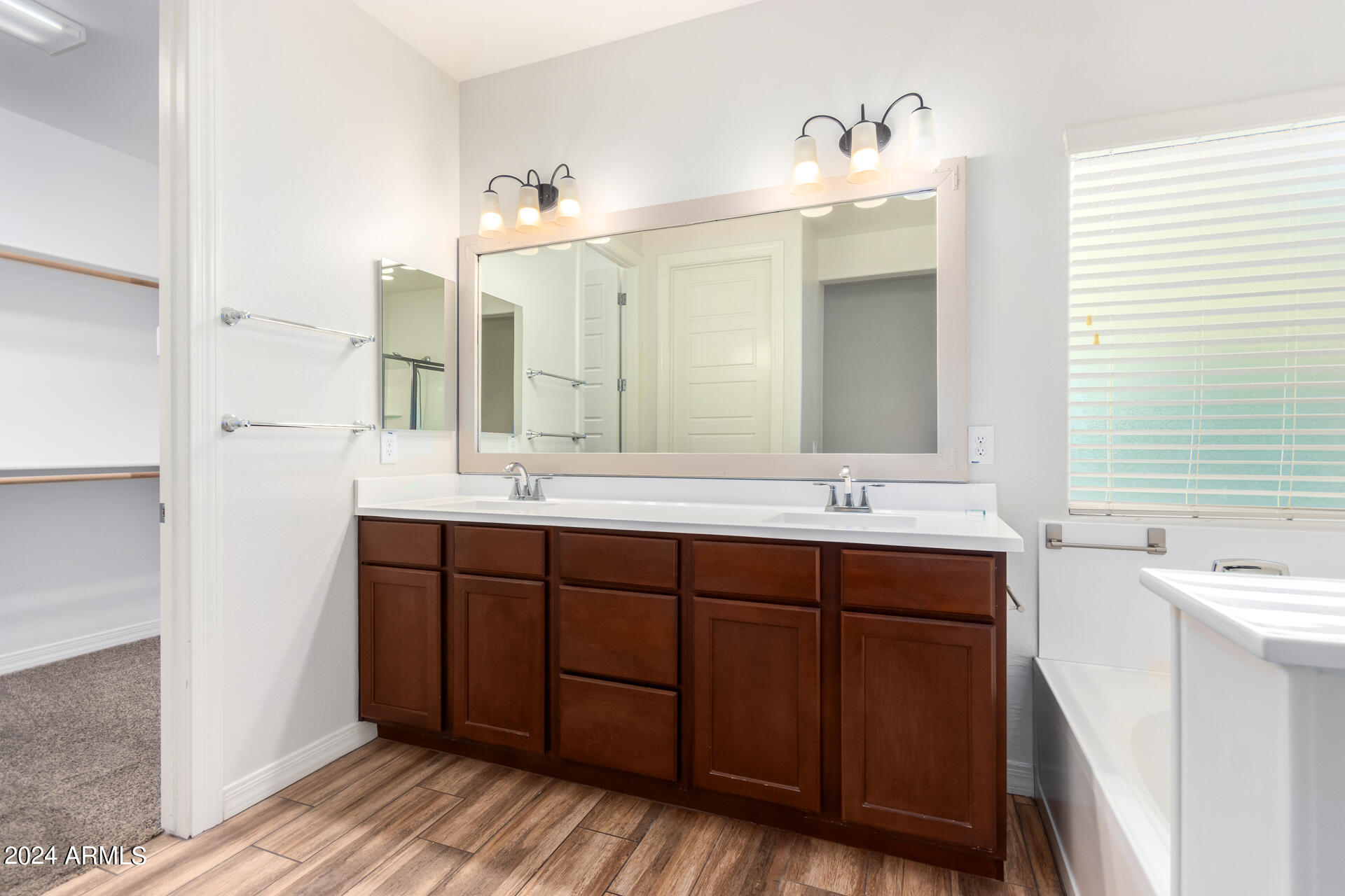 2325 S MINNEOLA Lane