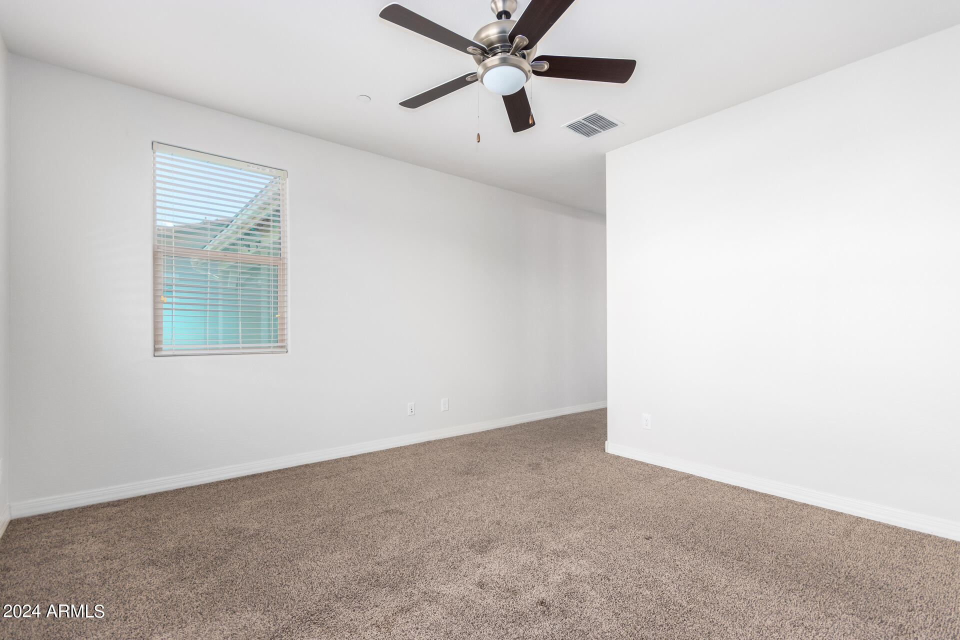 2325 S MINNEOLA Lane