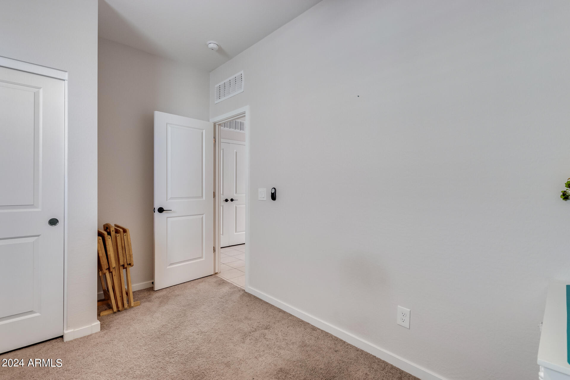 40466 W Hillman Drive