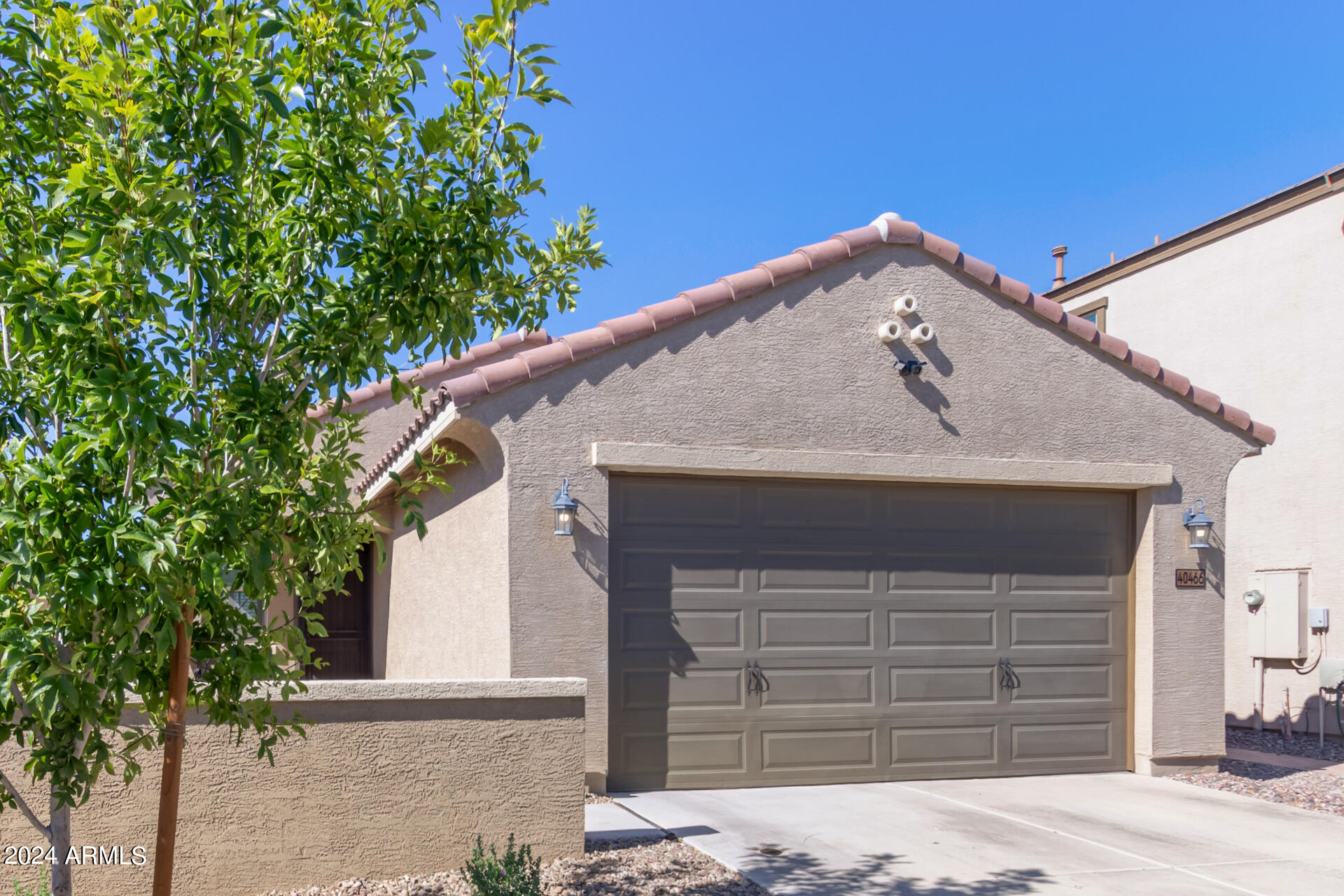 40466 W Hillman Drive