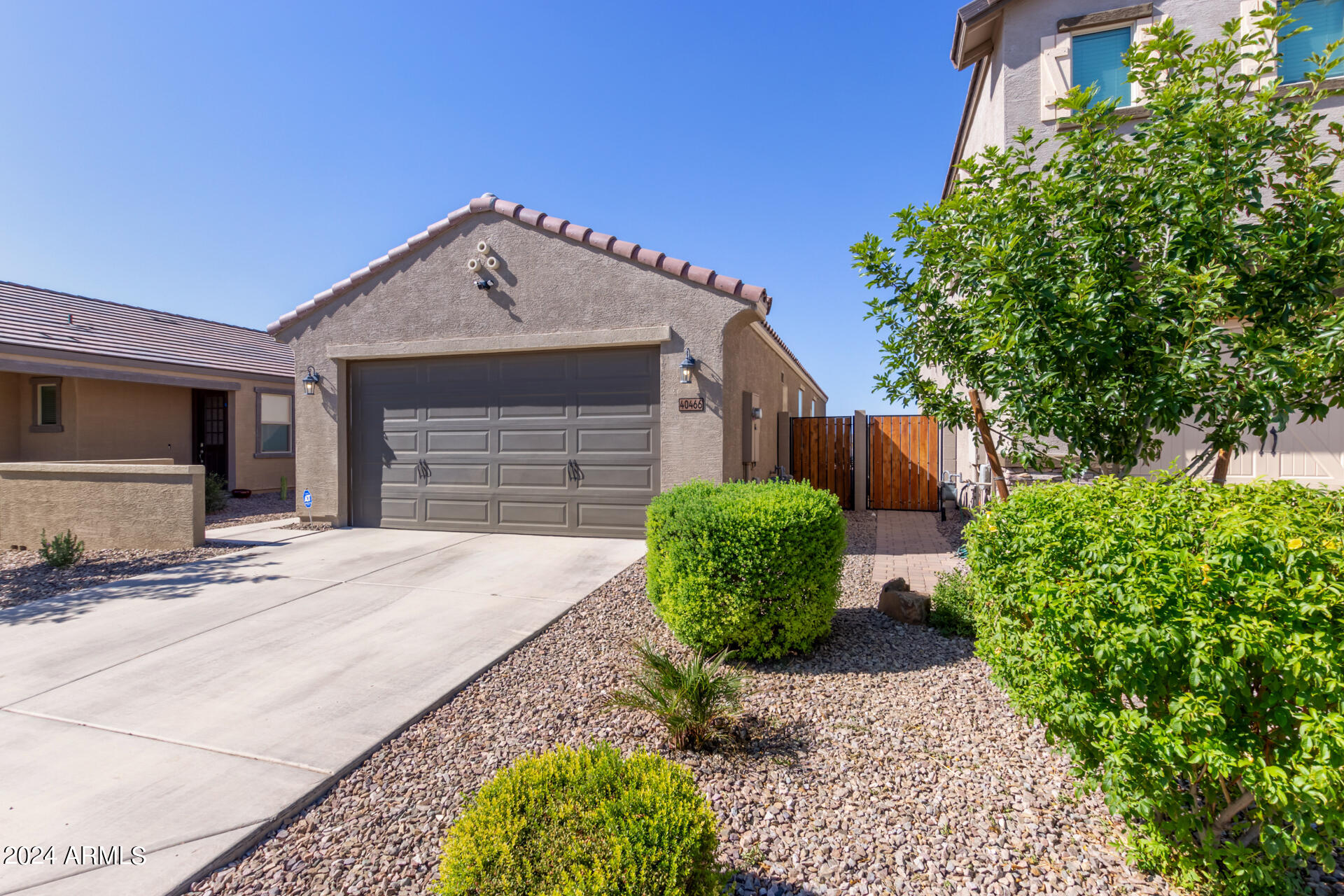 40466 W Hillman Drive
