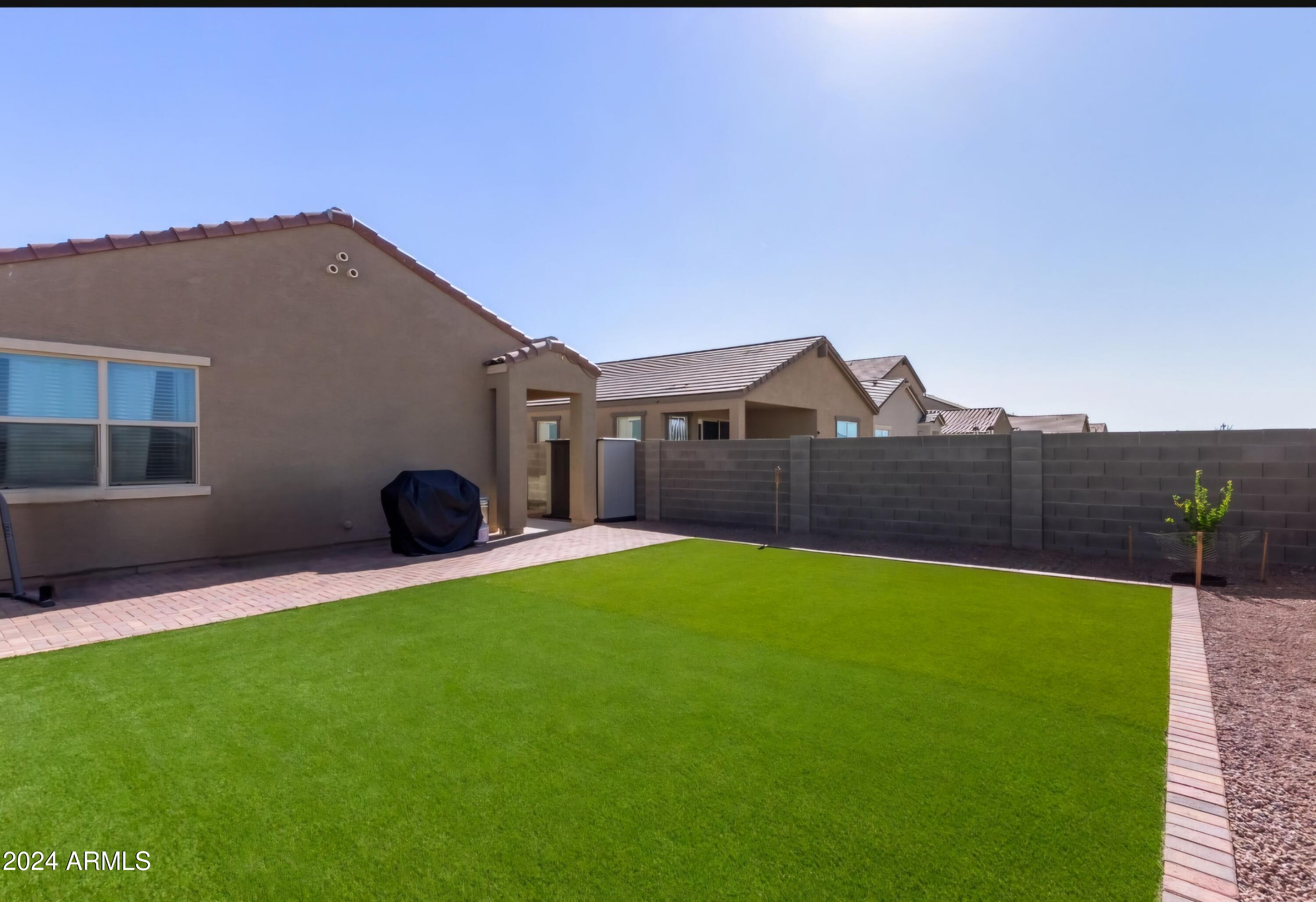 40466 W Hillman Drive