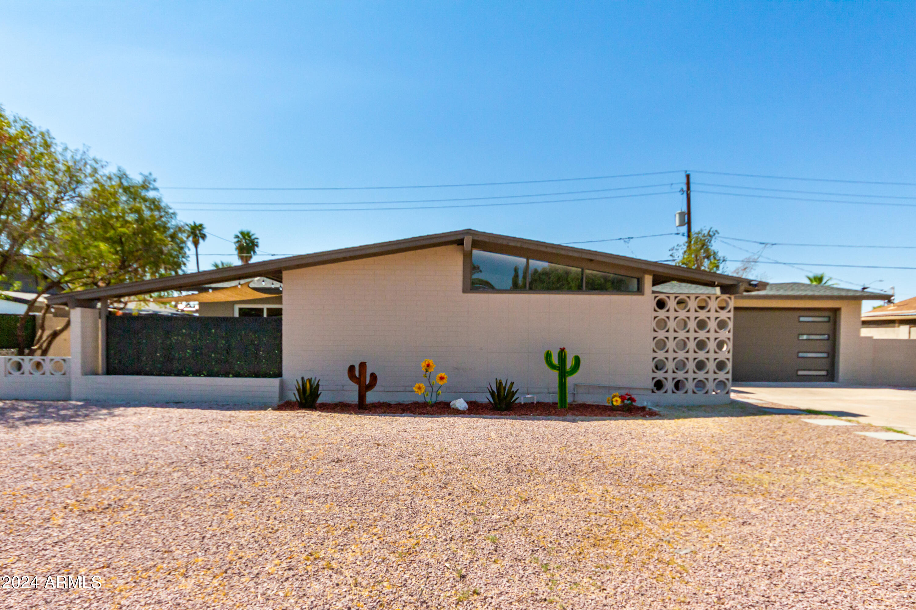 4240 N 63RD Avenue