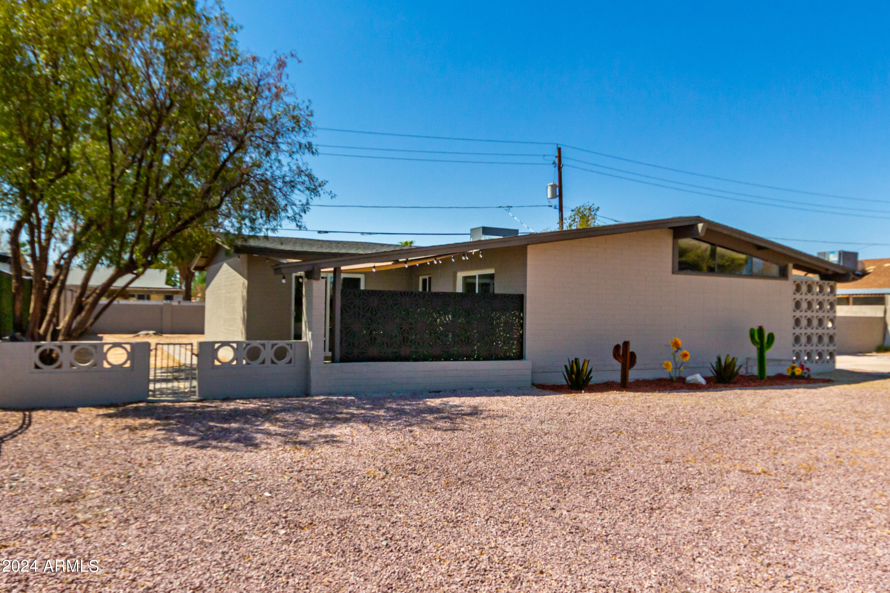 4240 N 63RD Avenue