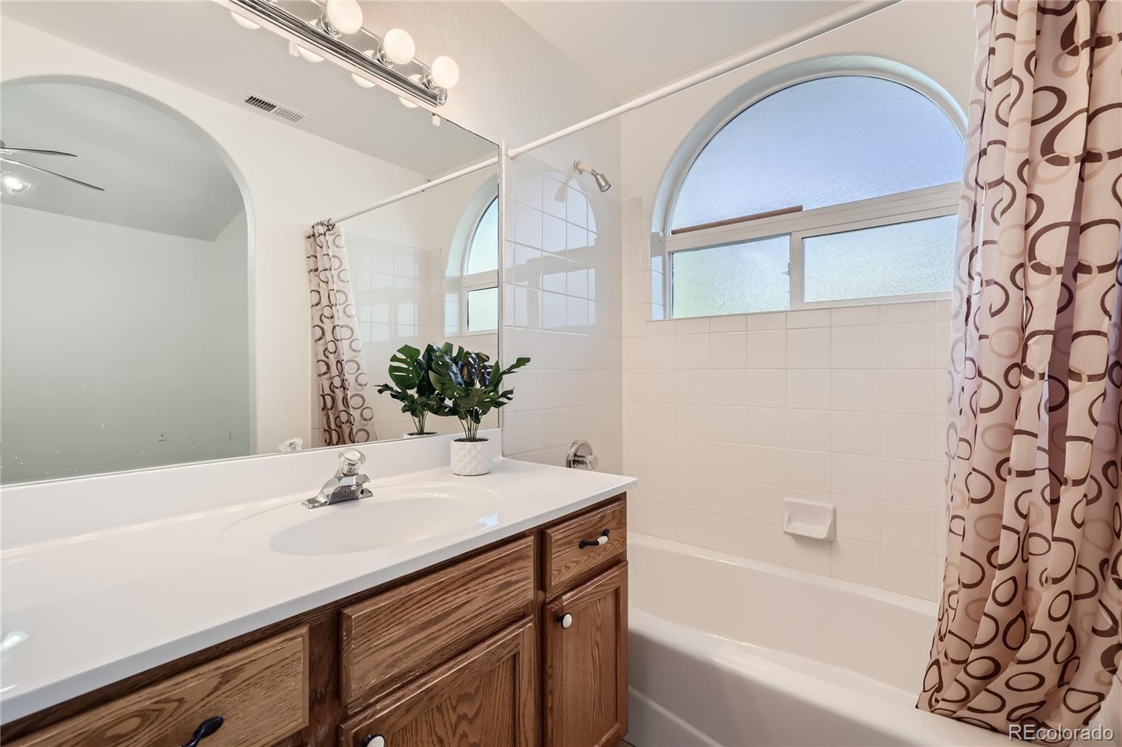 922 Walnutcrest Drive