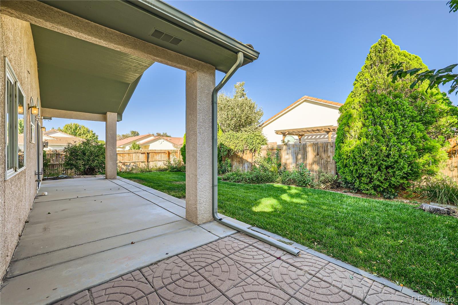 922 Walnutcrest Drive