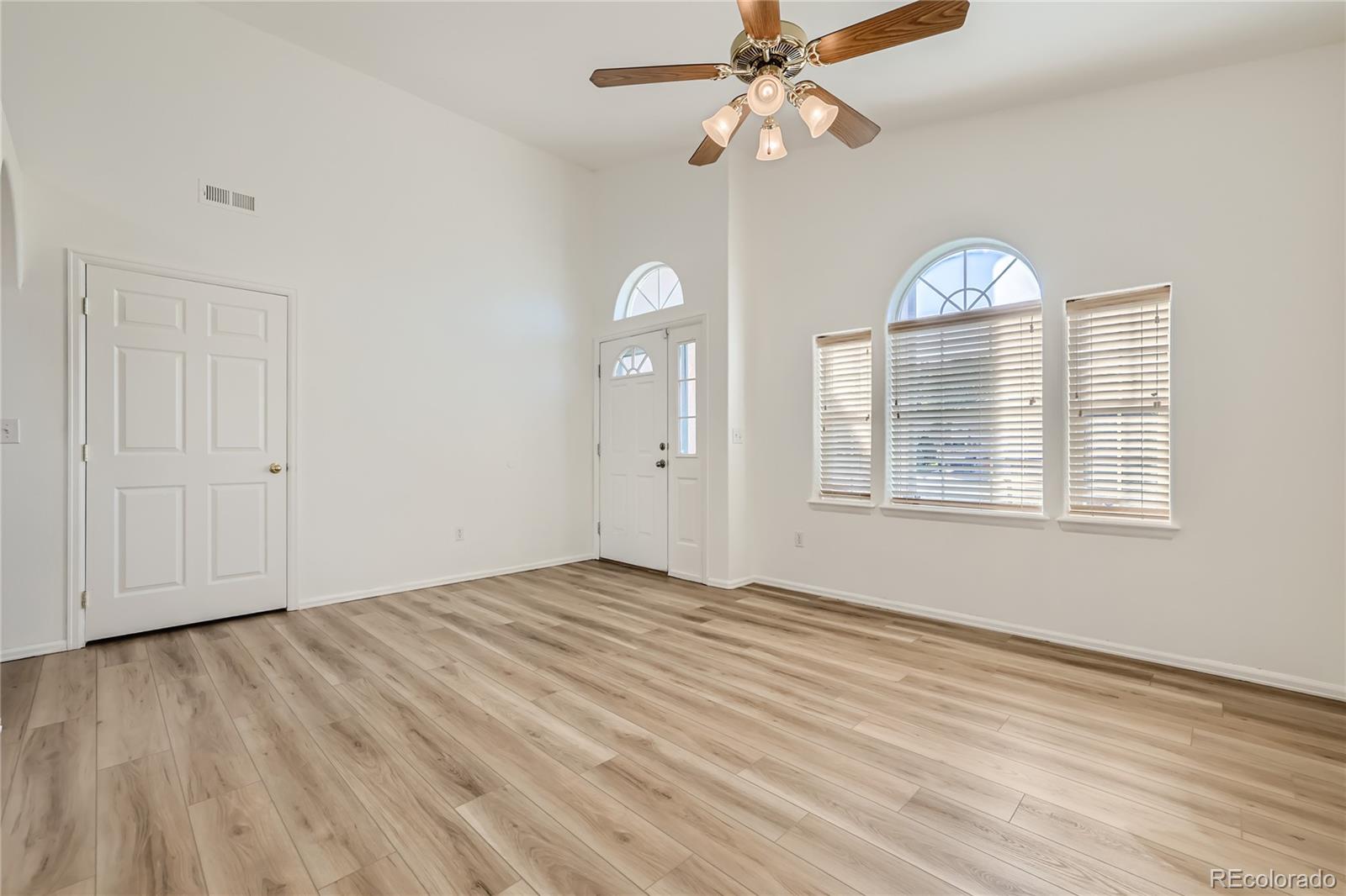 922 Walnutcrest Drive