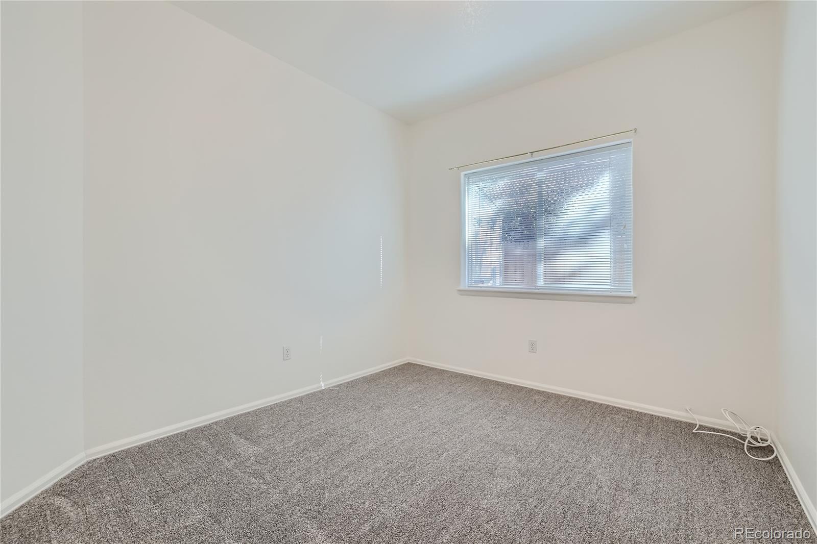 922 Walnutcrest Drive