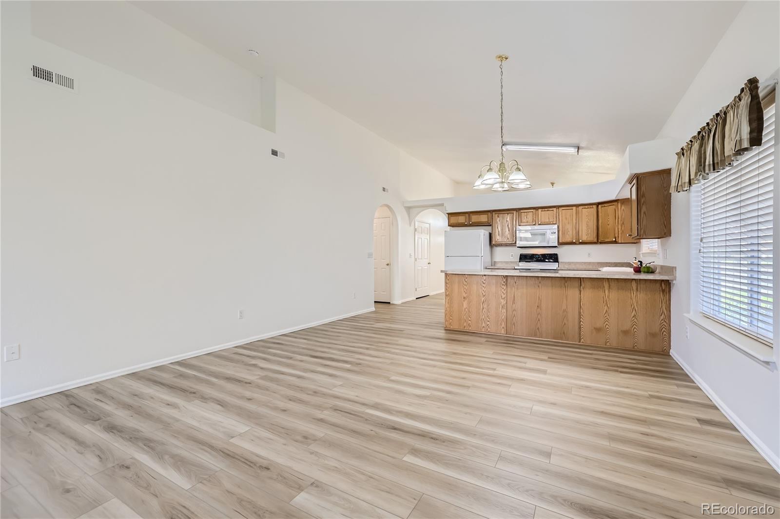 922 Walnutcrest Drive