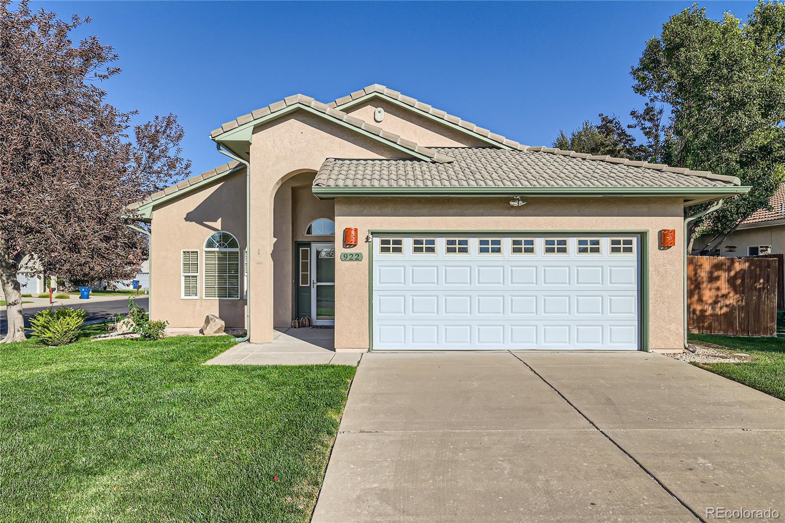 922 Walnutcrest Drive