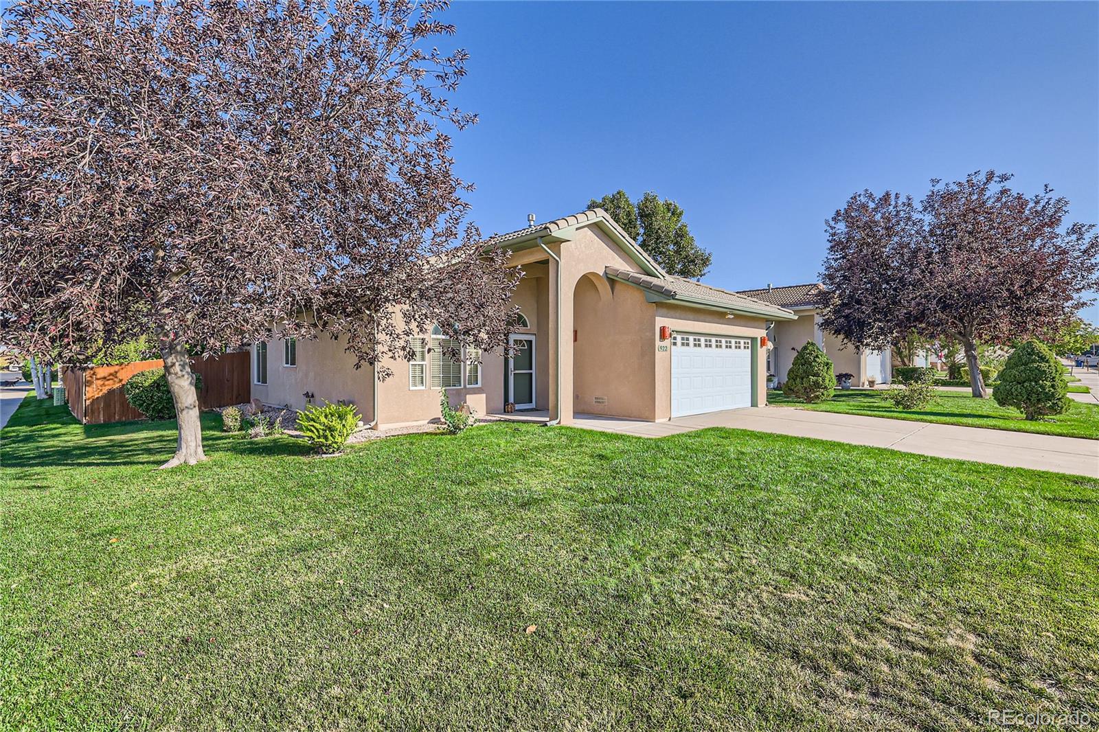922 Walnutcrest Drive