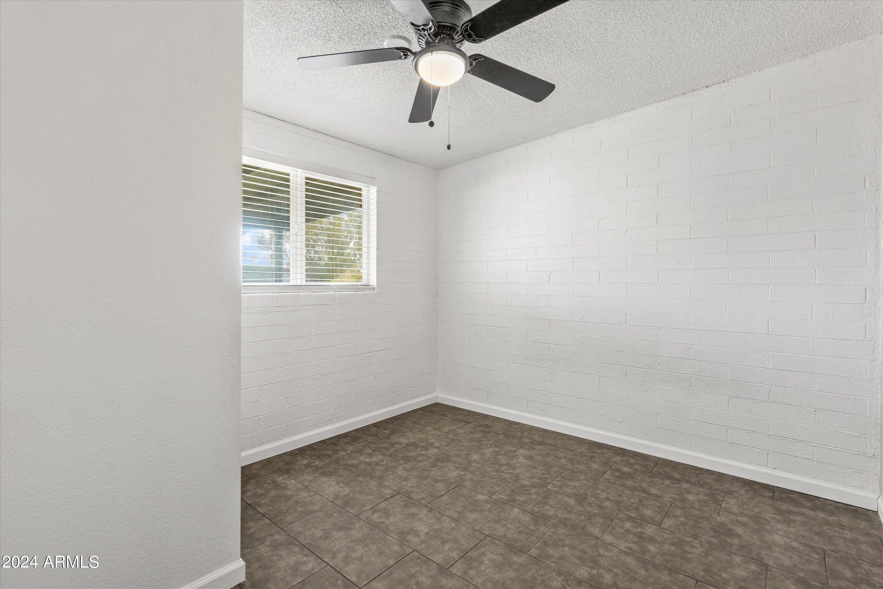 3929 W GRANADA Road