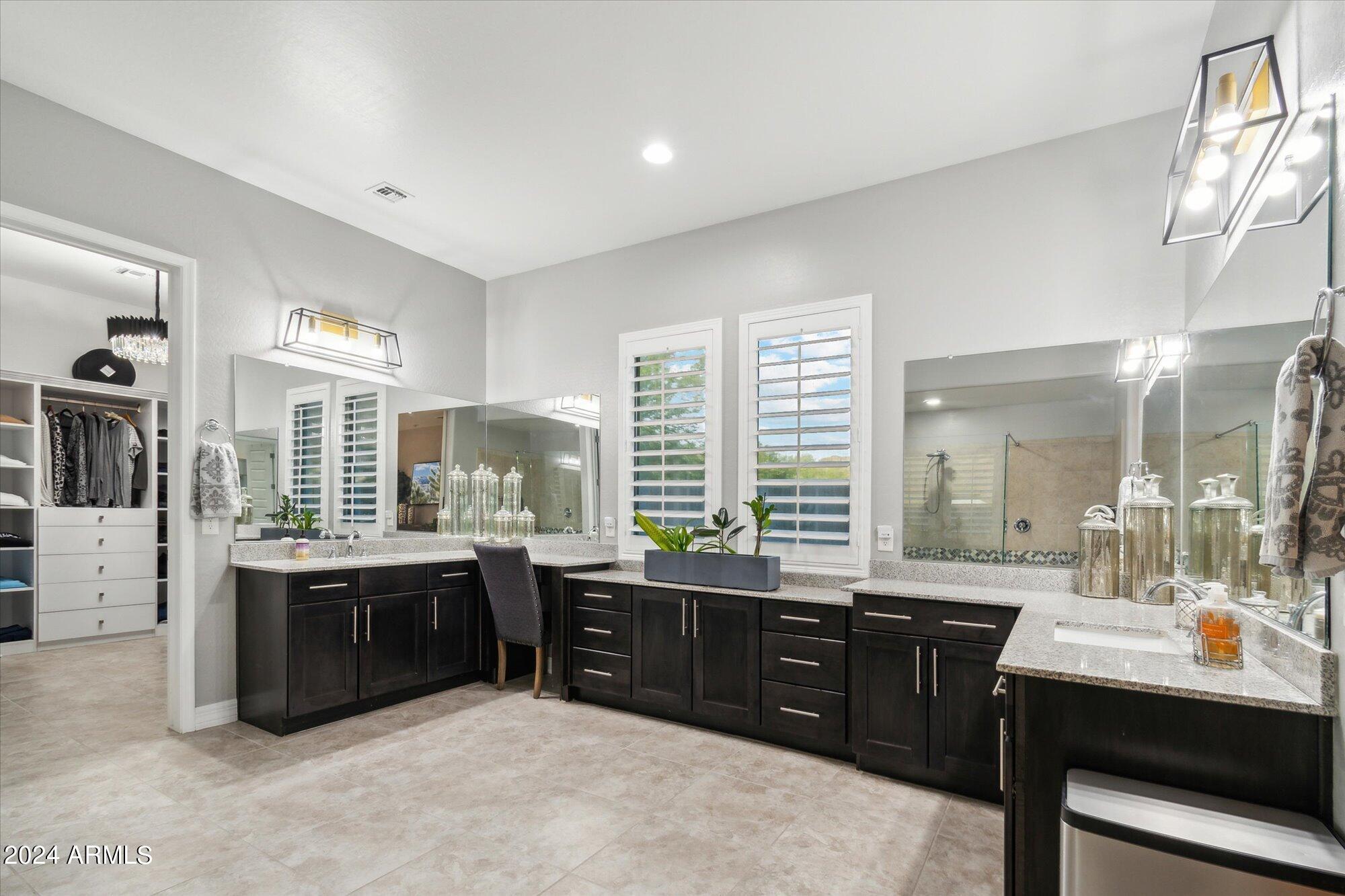 3461 W MOUNTAIN VISTA Drive