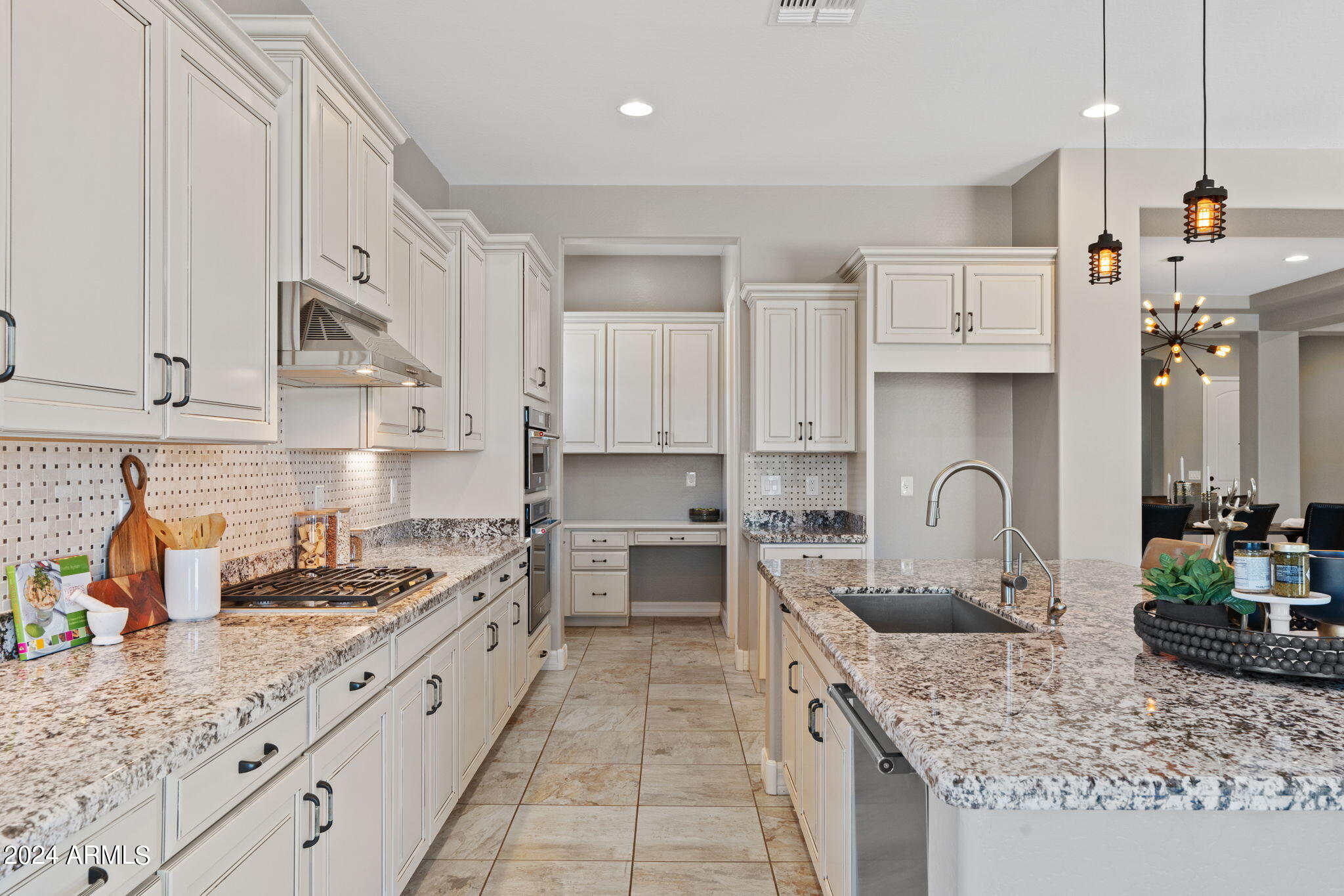 5056 S TATUM Lane