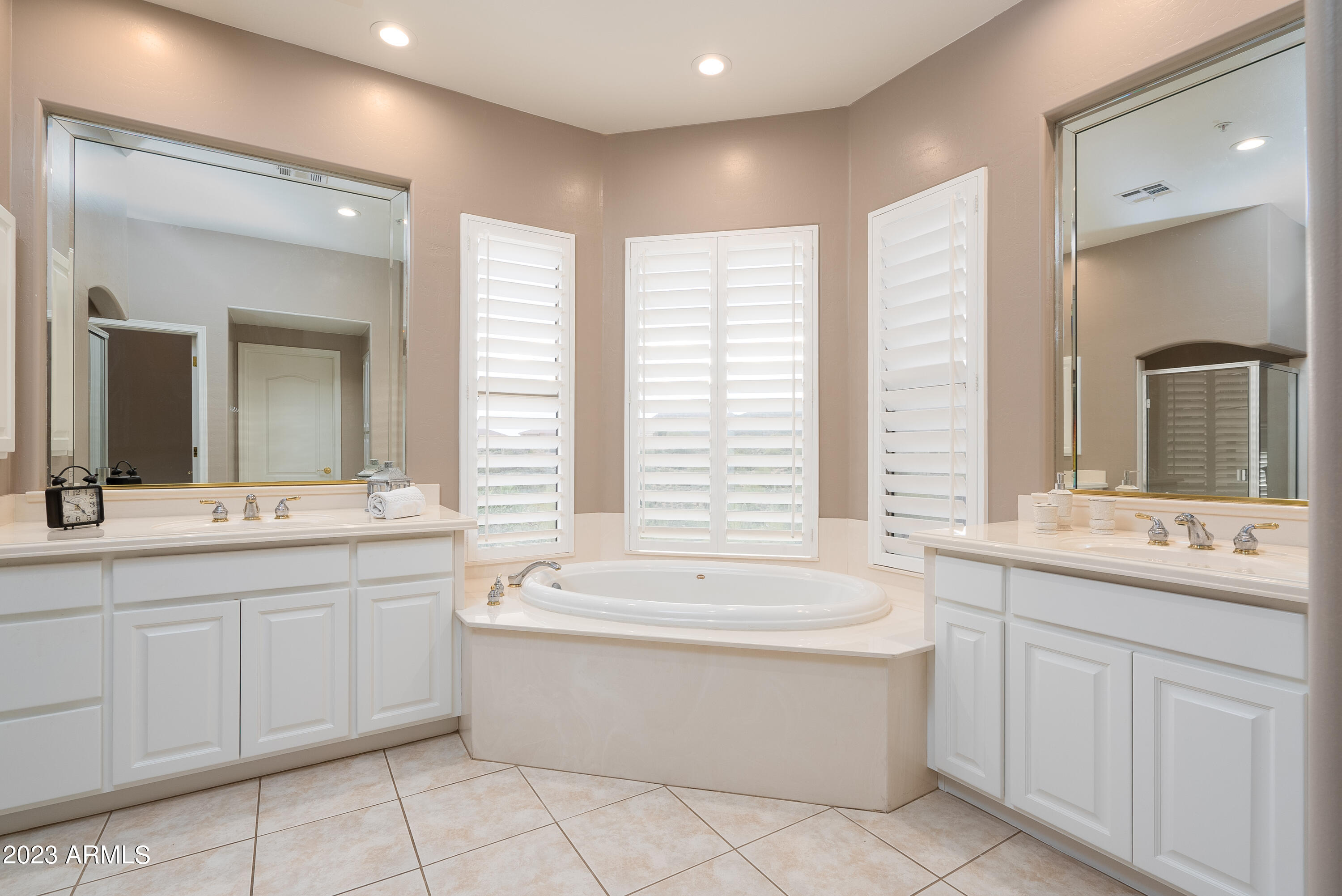 14850 E GRANDVIEW Drive, 246