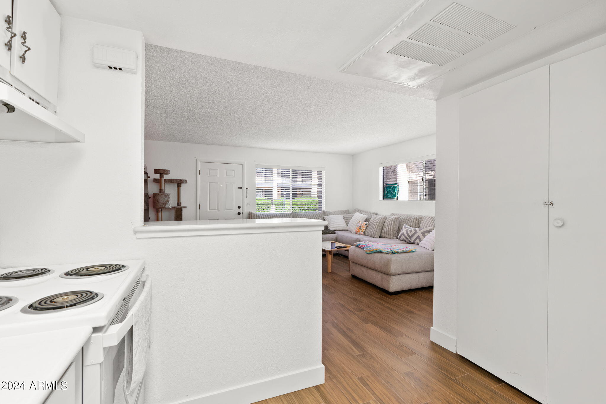 700 W UNIVERSITY Drive # 154