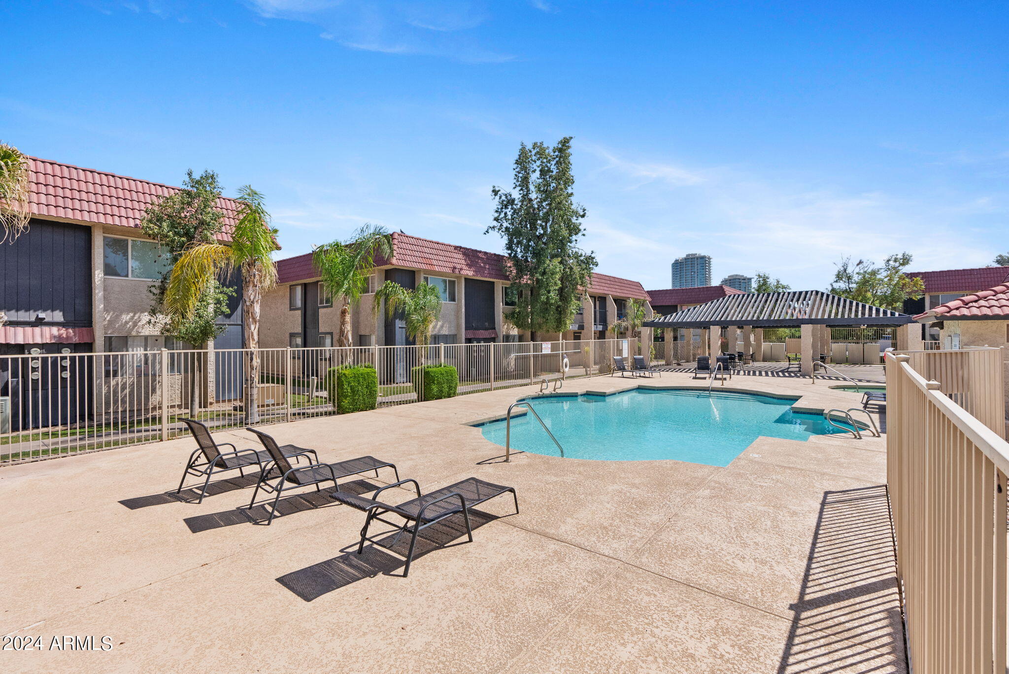 700 W UNIVERSITY Drive # 154