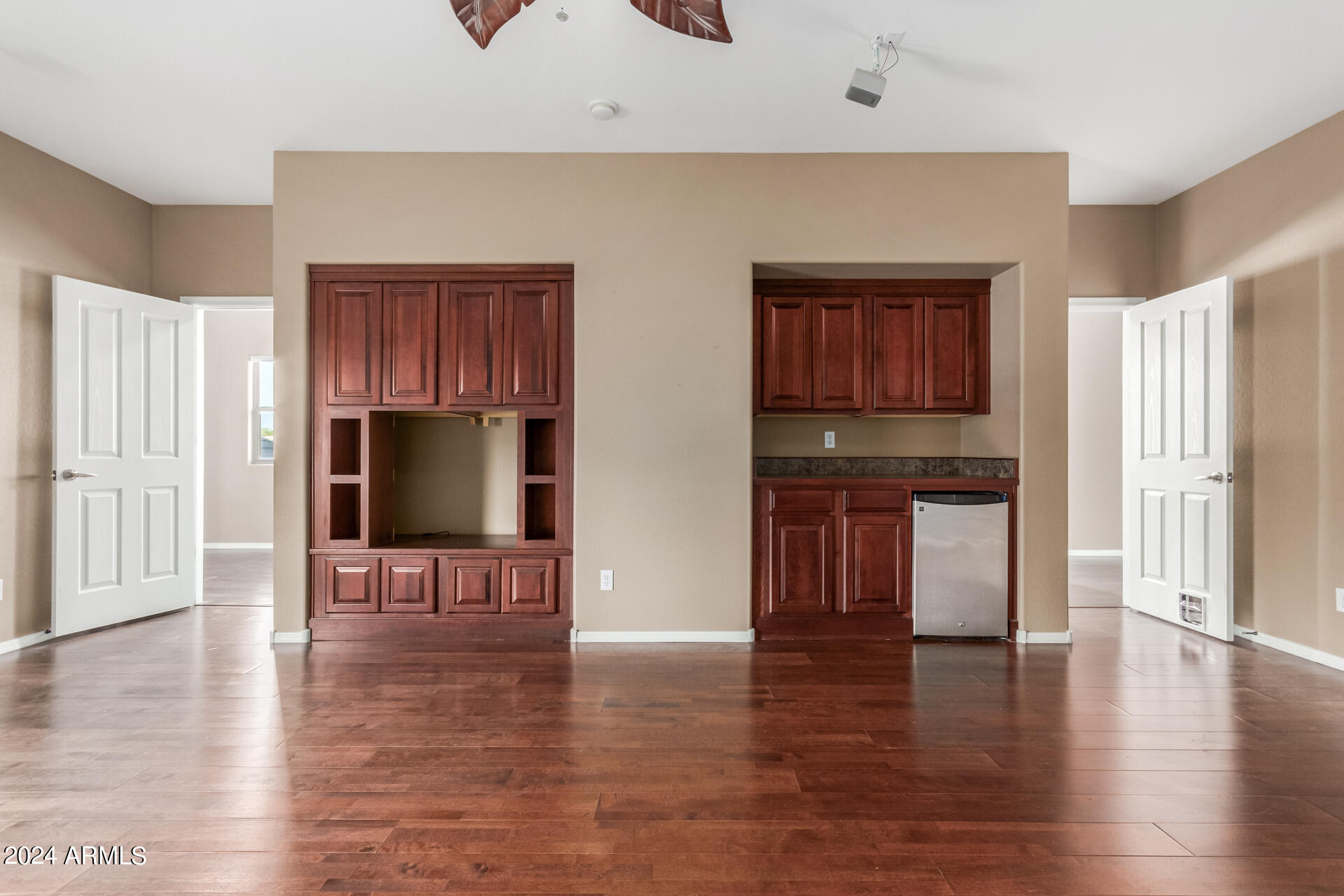 15939 W PORT ROYALE Lane