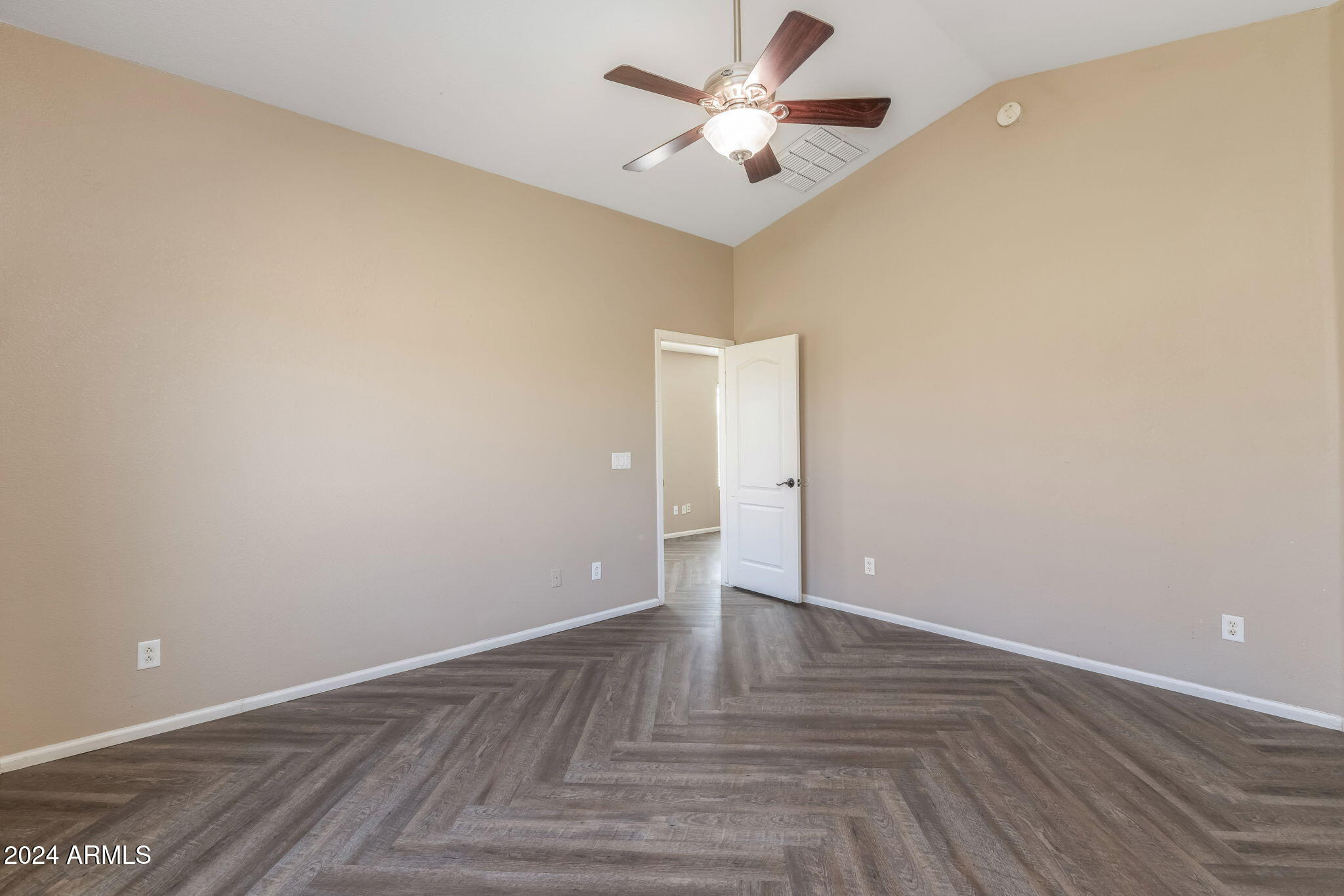 34877 N MASHONA Trail