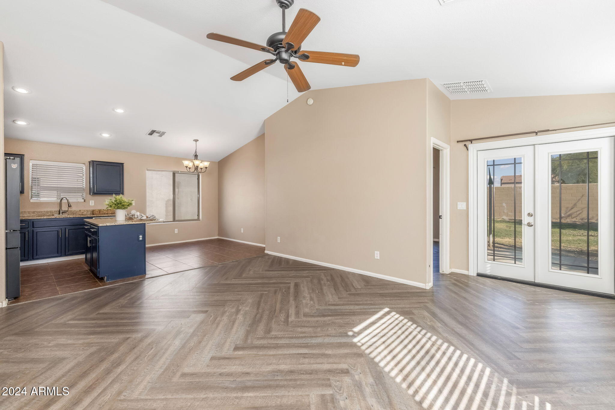 34877 N MASHONA Trail