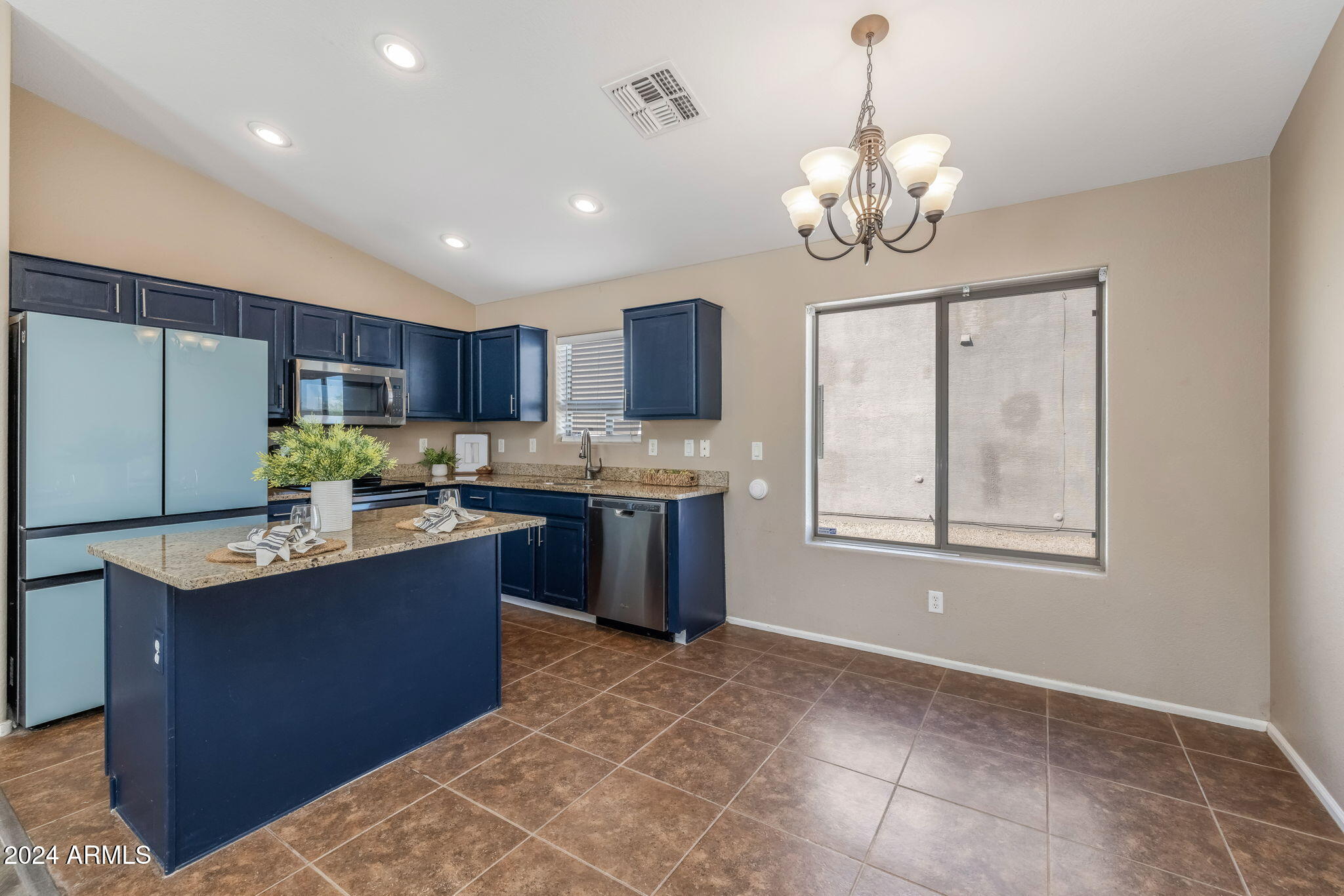 34877 N MASHONA Trail
