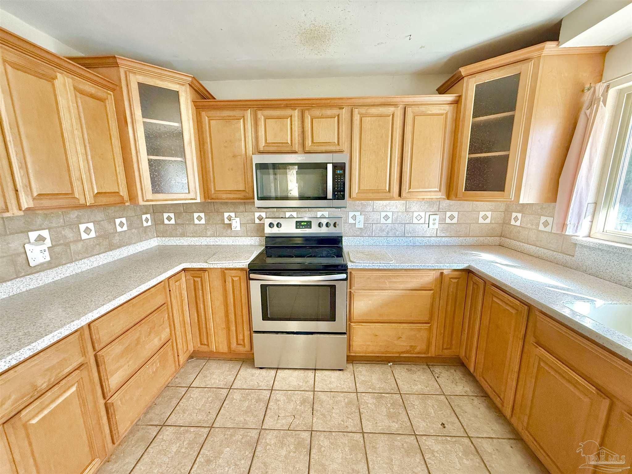 1720 N 61st Ave