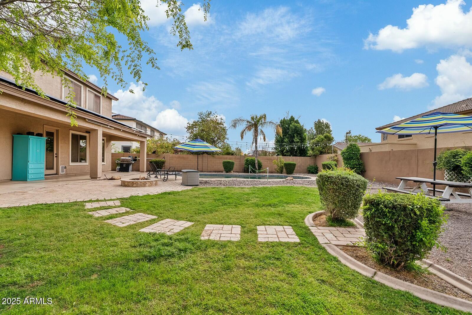 3353 E BLUE RIDGE Way