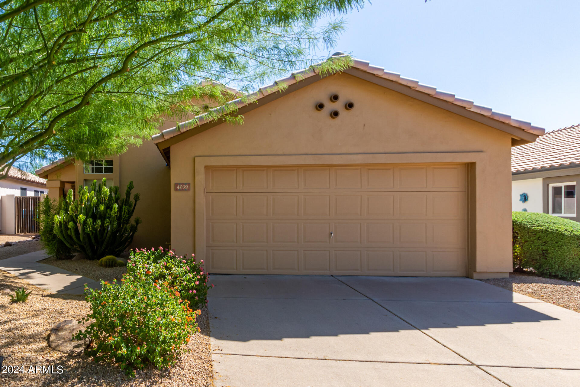 4039 E DESERT MARIGOLD Drive