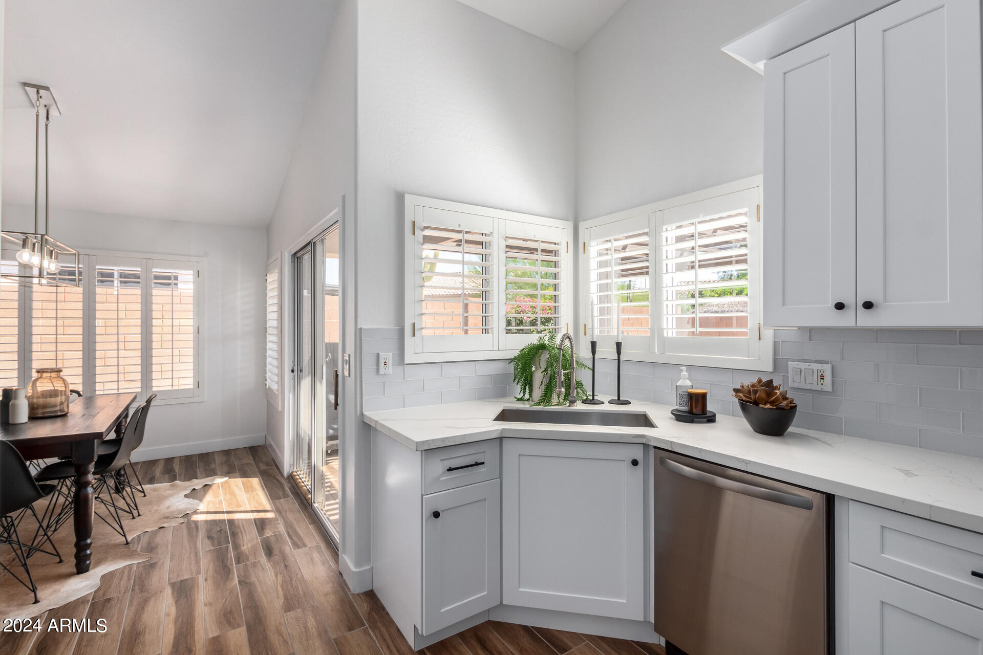 4039 E DESERT MARIGOLD Drive