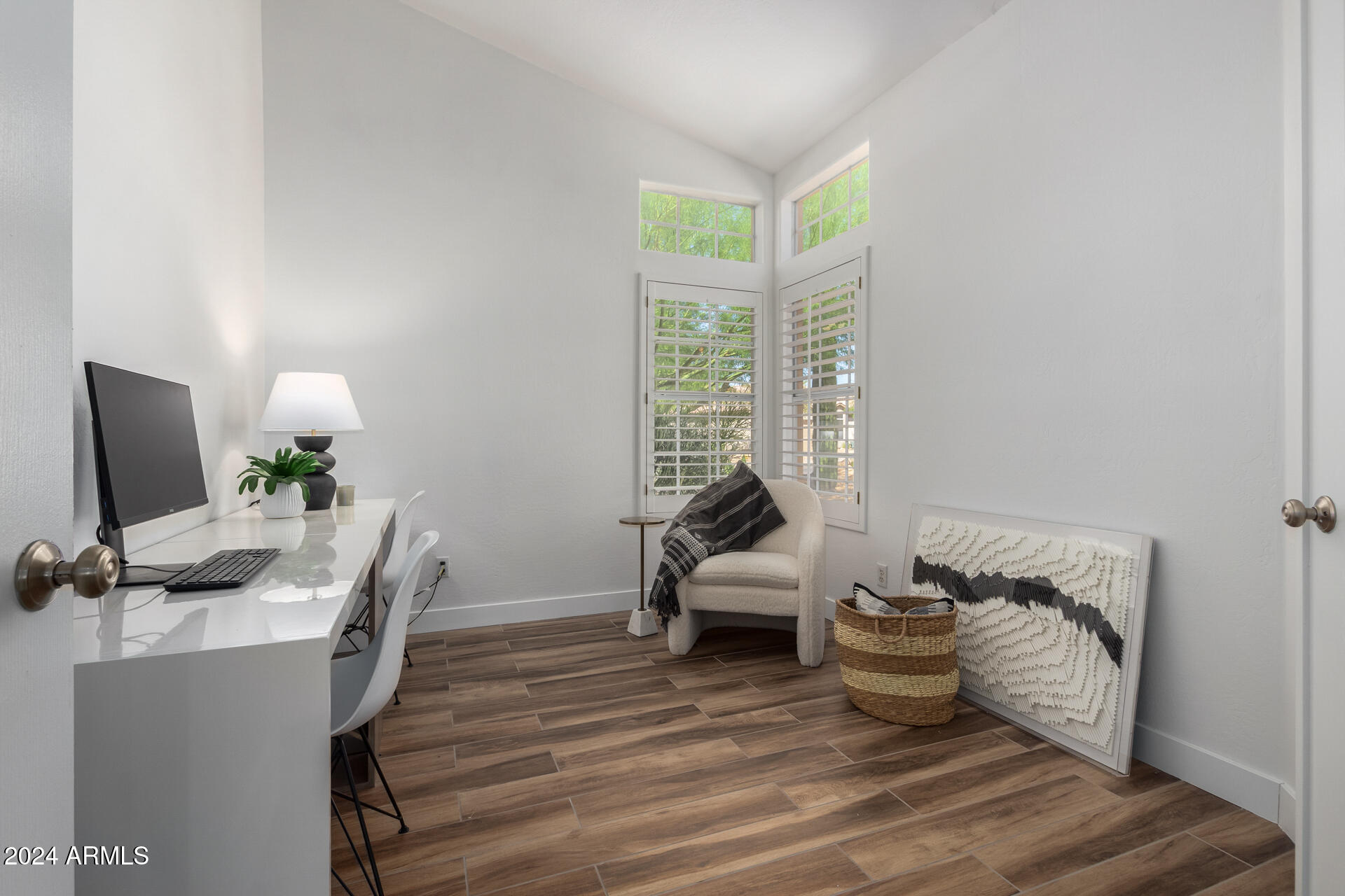 4039 E DESERT MARIGOLD Drive