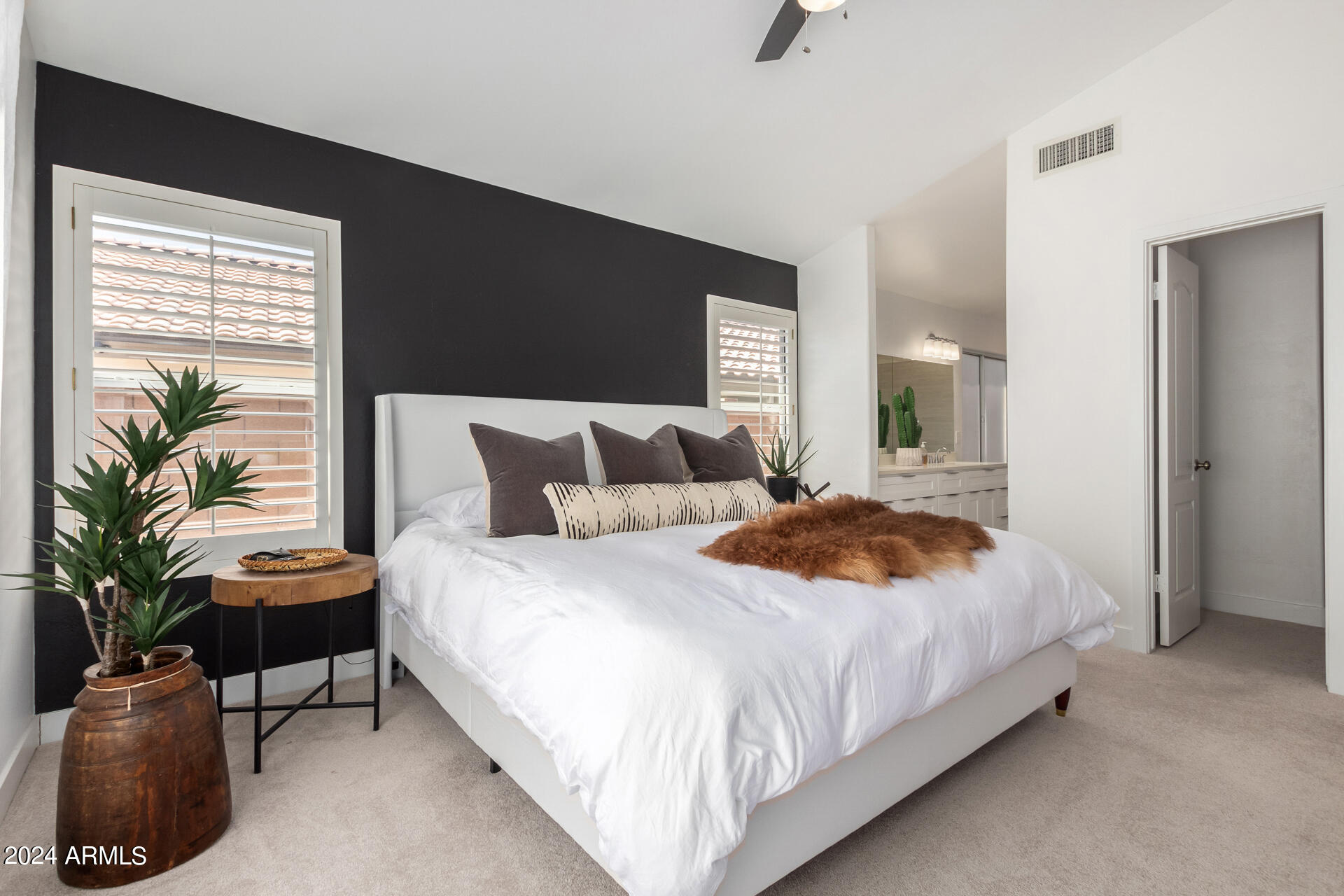 4039 E DESERT MARIGOLD Drive
