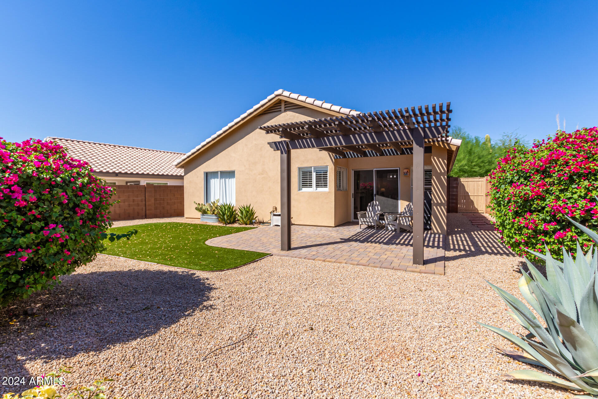4039 E DESERT MARIGOLD Drive