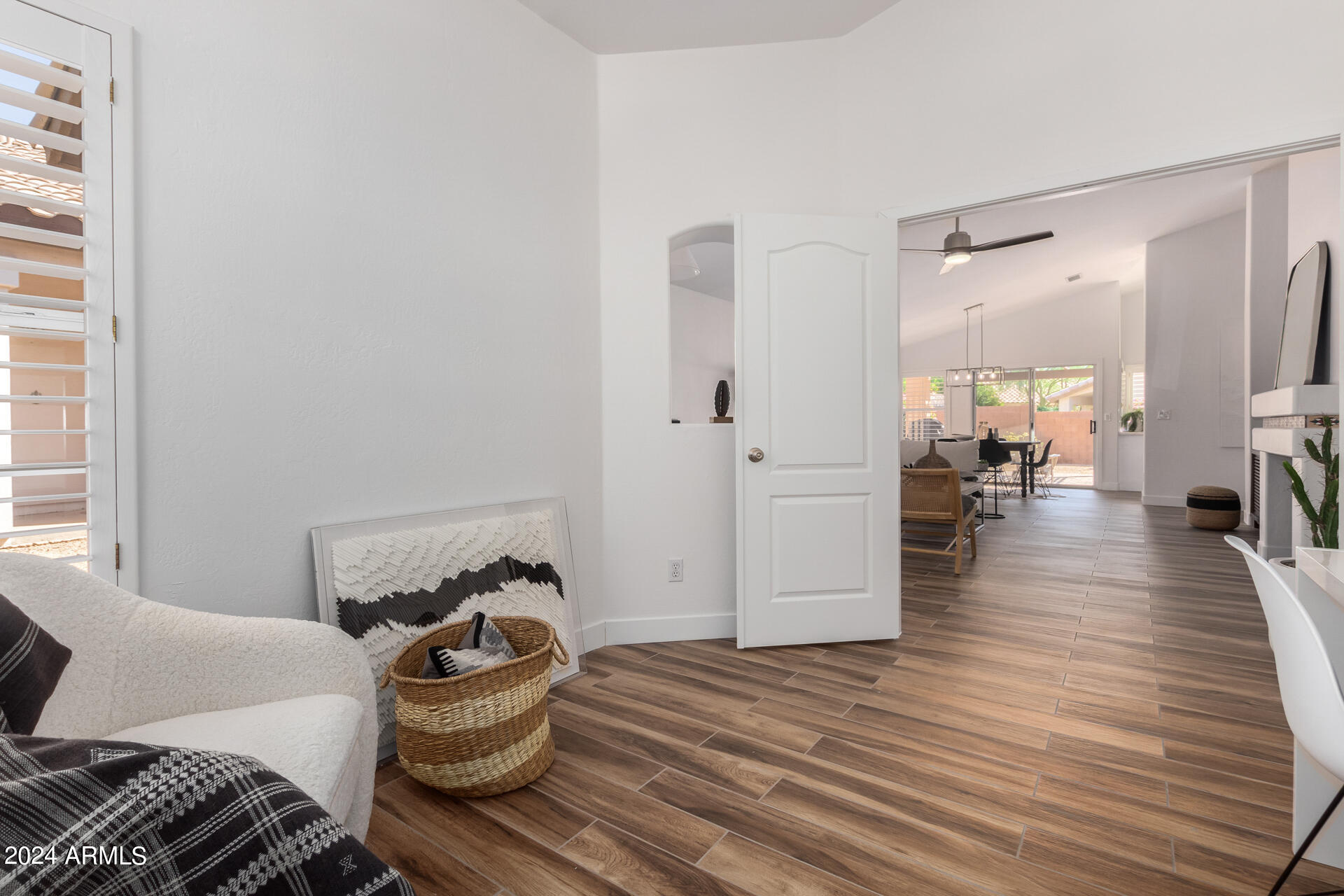 4039 E DESERT MARIGOLD Drive