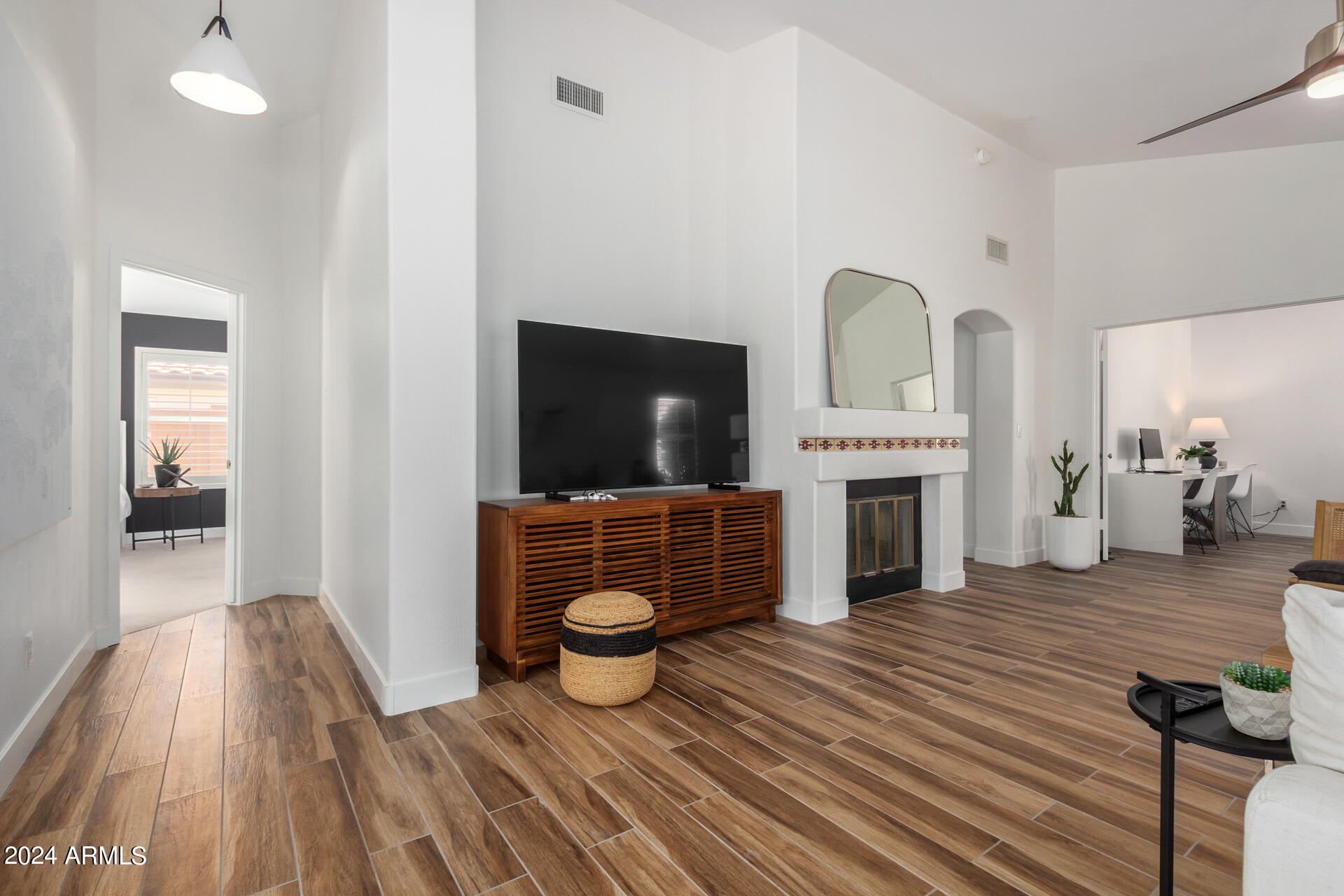 4039 E DESERT MARIGOLD Drive