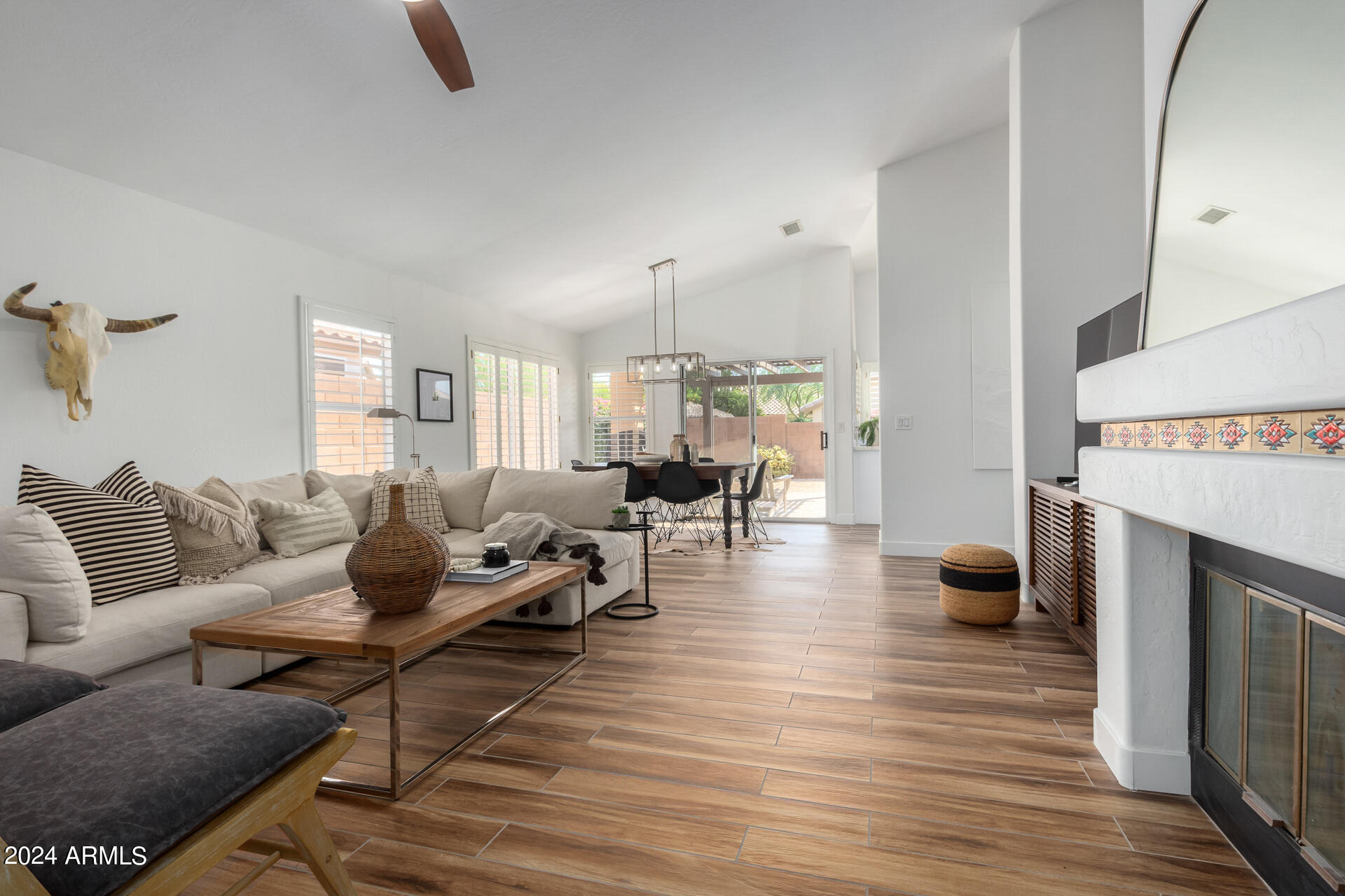 4039 E DESERT MARIGOLD Drive